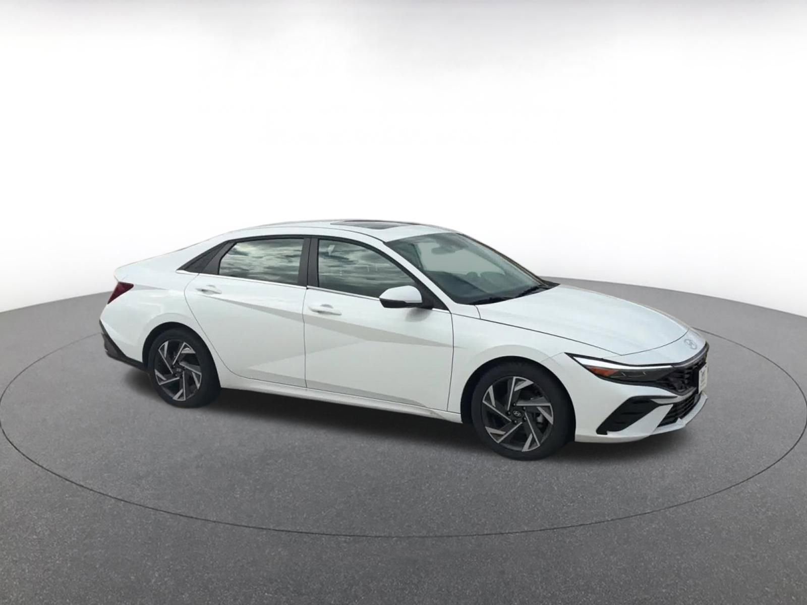 Thumbnail: 2025 Hyundai Elantra - 2