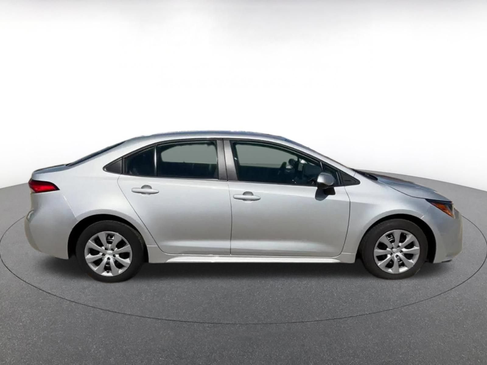 Thumbnail: 2025 Toyota Corolla - 16