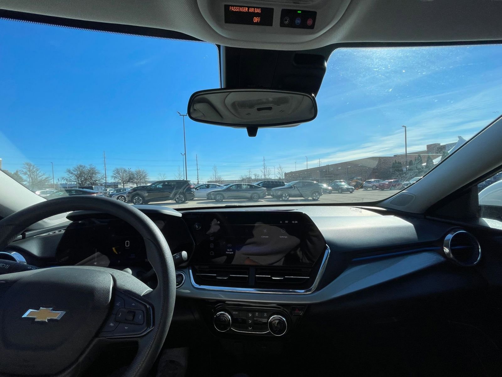 Thumbnail: 2025 Chevrolet Trax - 31