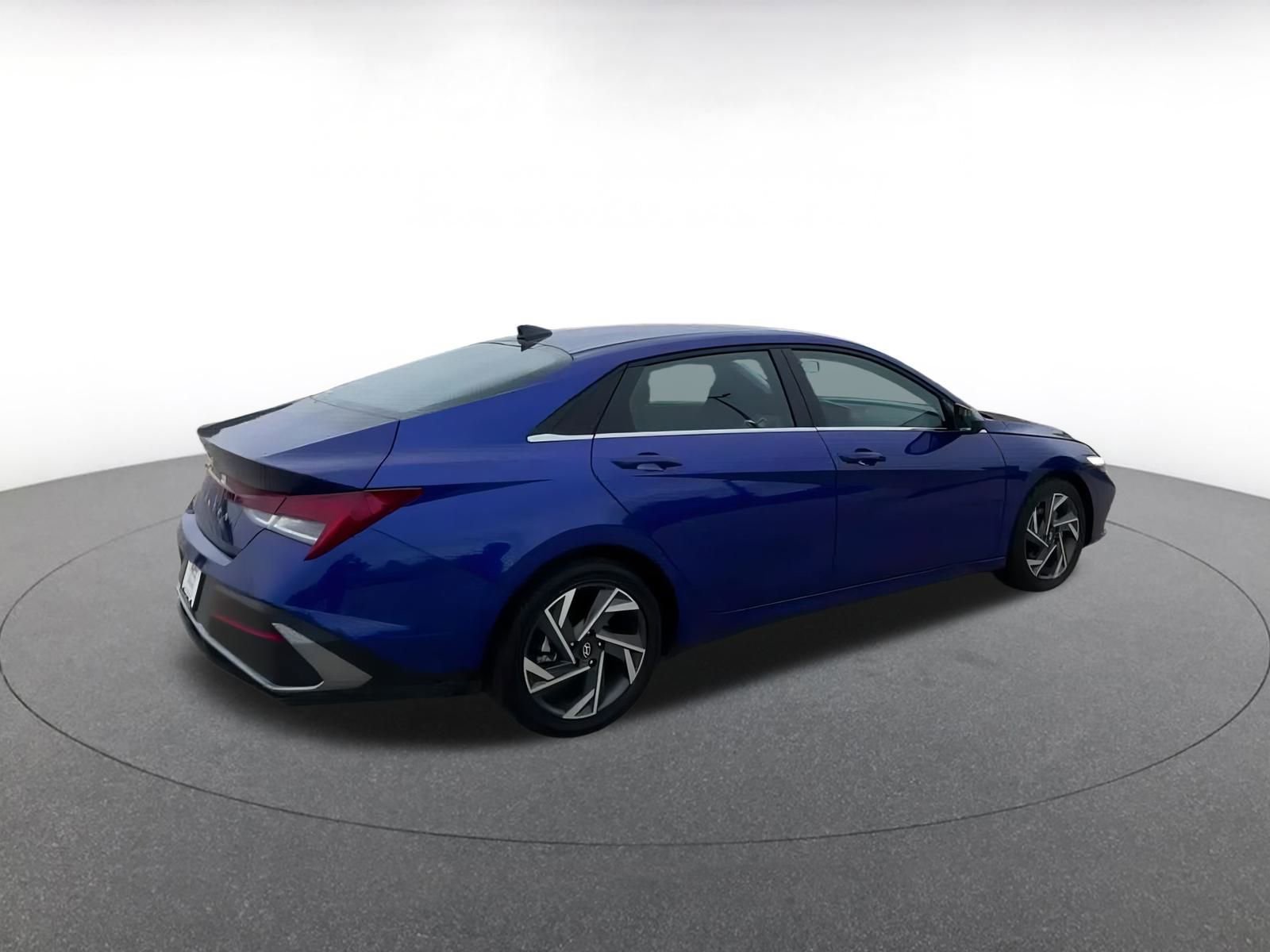 Thumbnail: 2025 Hyundai Elantra - 15