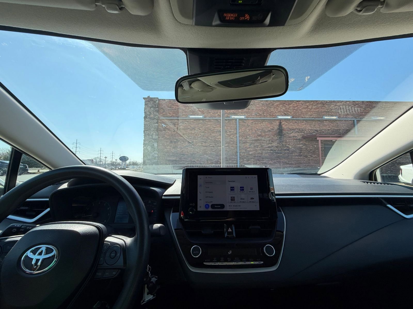 Thumbnail: 2025 Toyota Corolla - 31