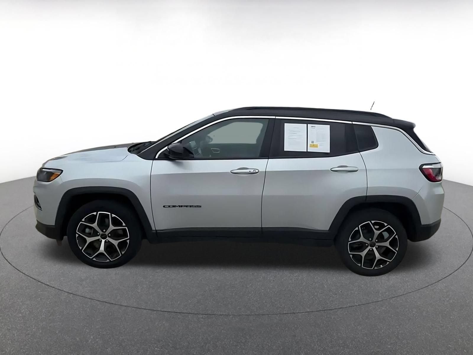 Thumbnail: 2025 Jeep Compass - 8