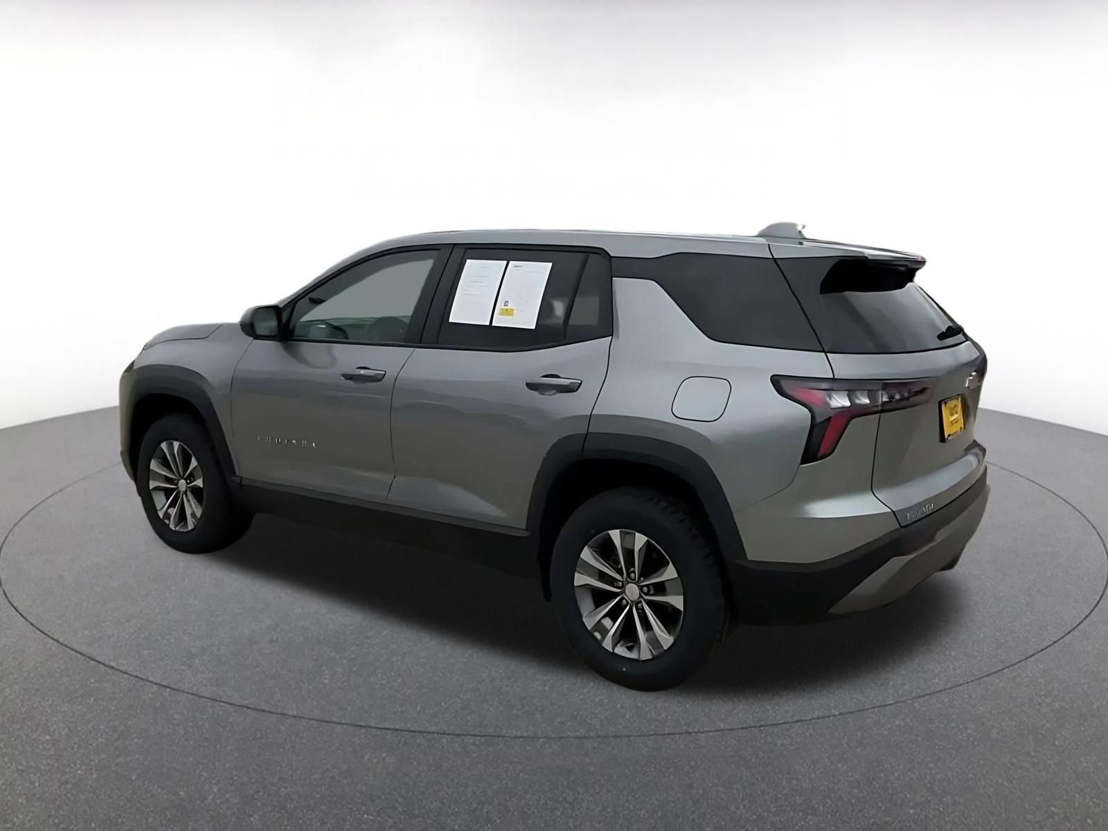 Thumbnail: 2025 Chevrolet Equinox - 9