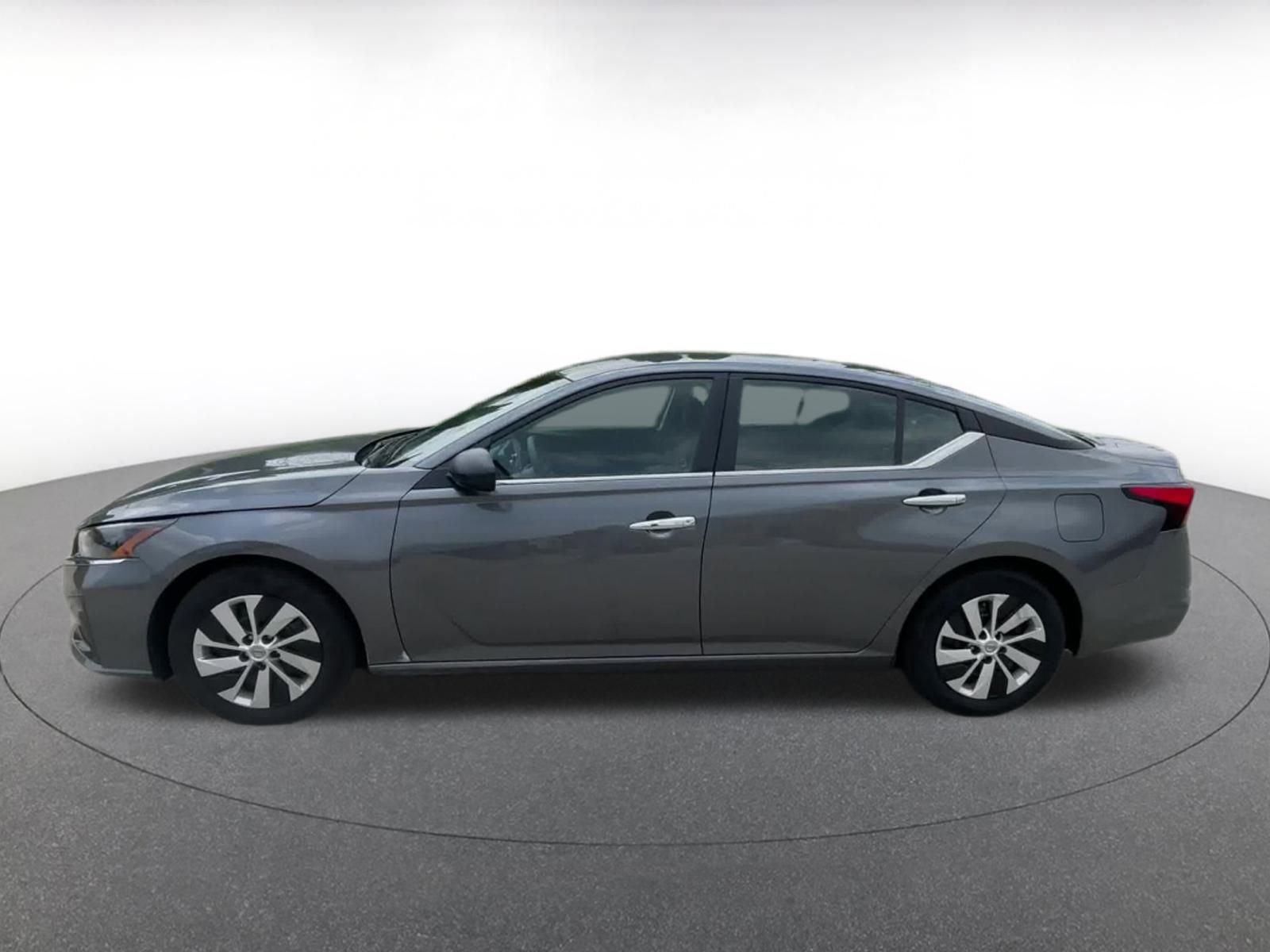 Thumbnail: 2024 Nissan Altima - 9