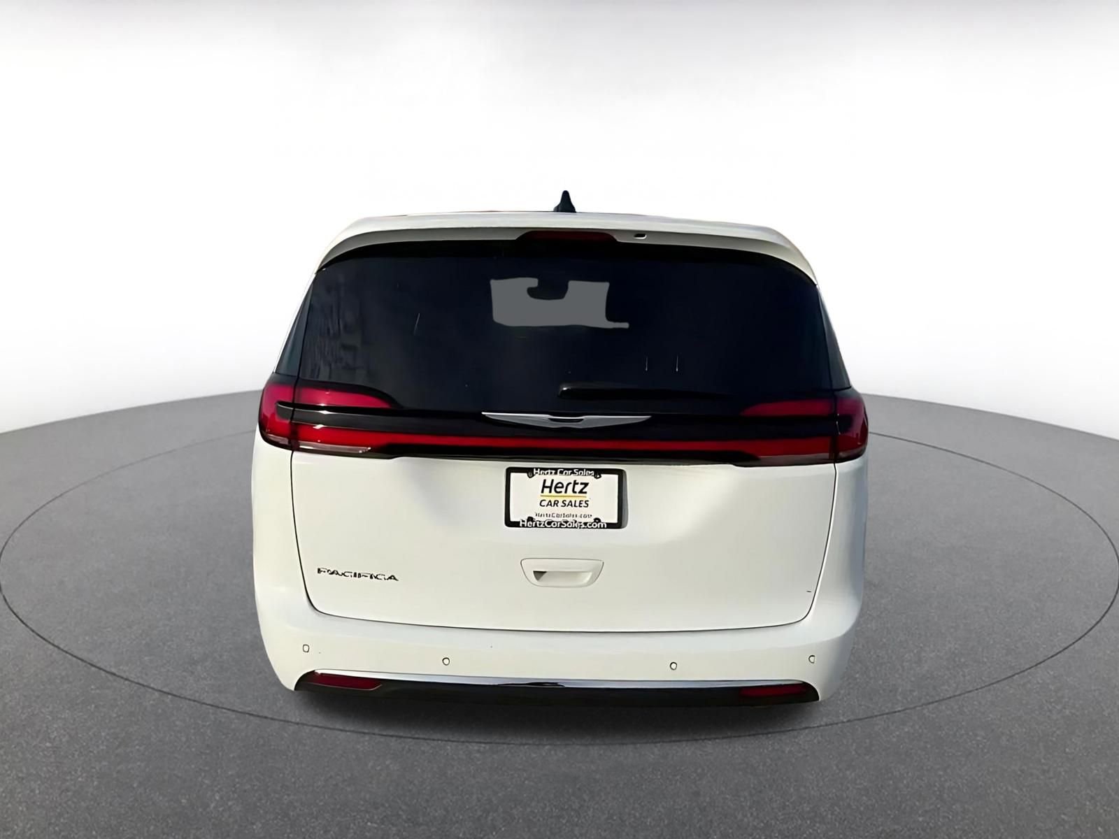 Thumbnail: 2025 Chrysler Pacifica - 12