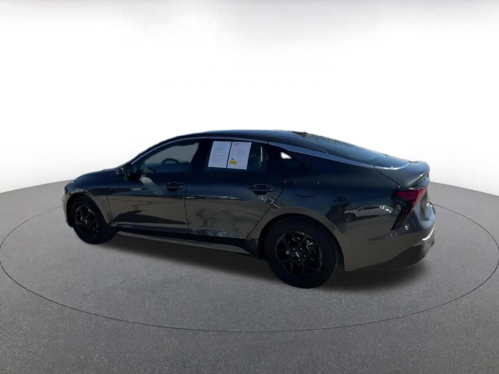 Thumbnail: 2025 Kia K5 - 10