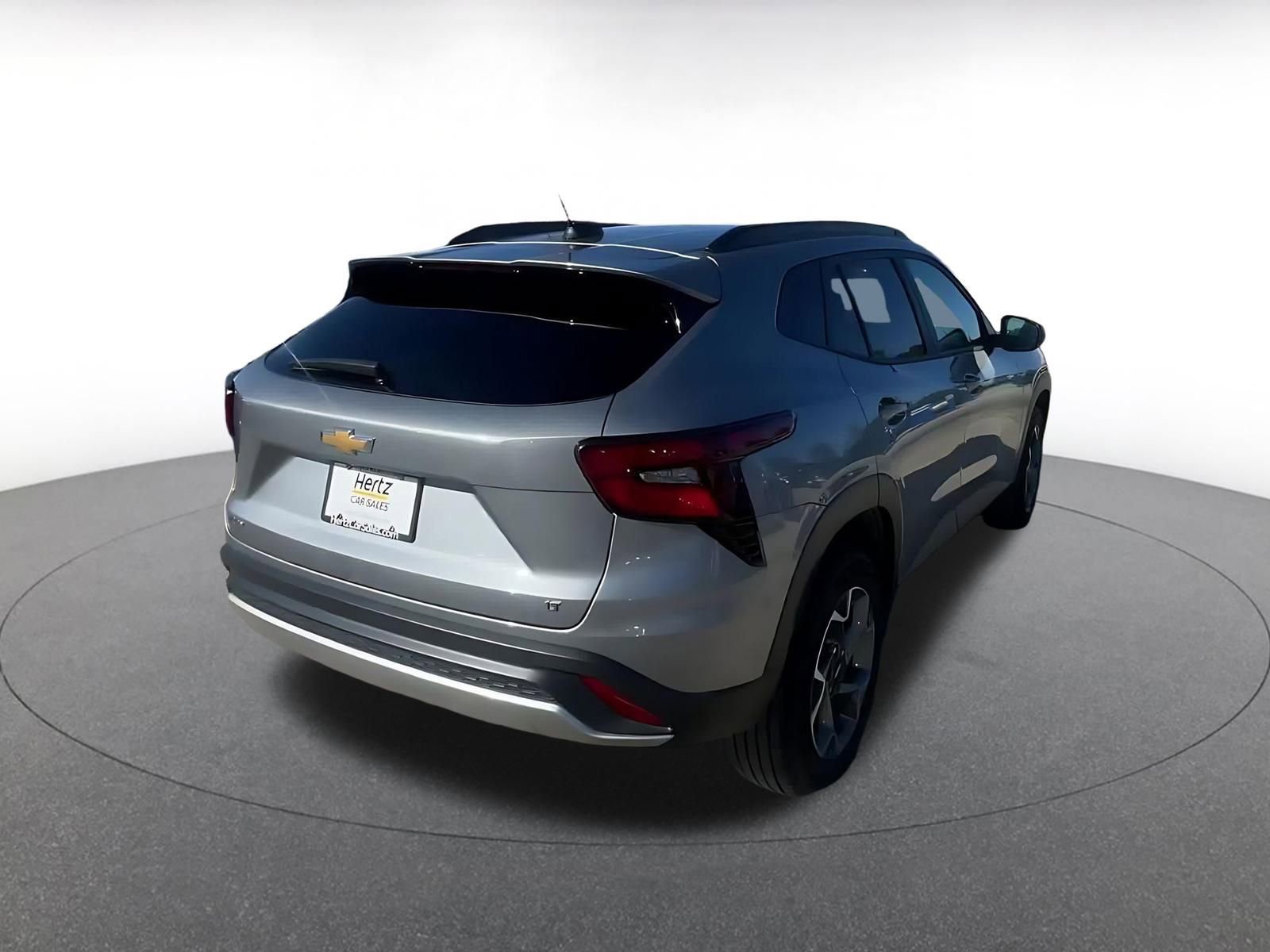 Thumbnail: 2025 Chevrolet Trax - 14