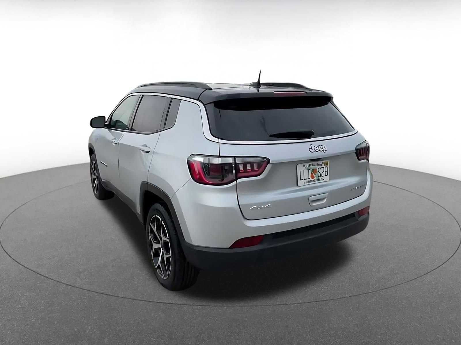 Thumbnail: 2025 Jeep Compass - 11