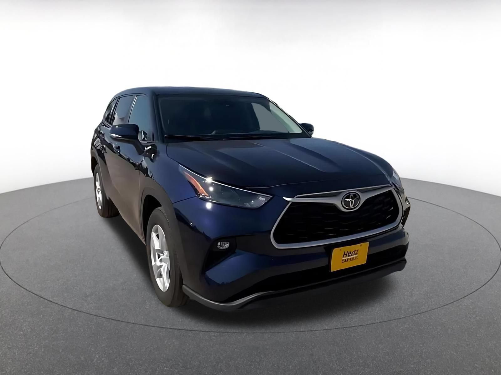 Thumbnail: 2025 Toyota Highlander - 3
