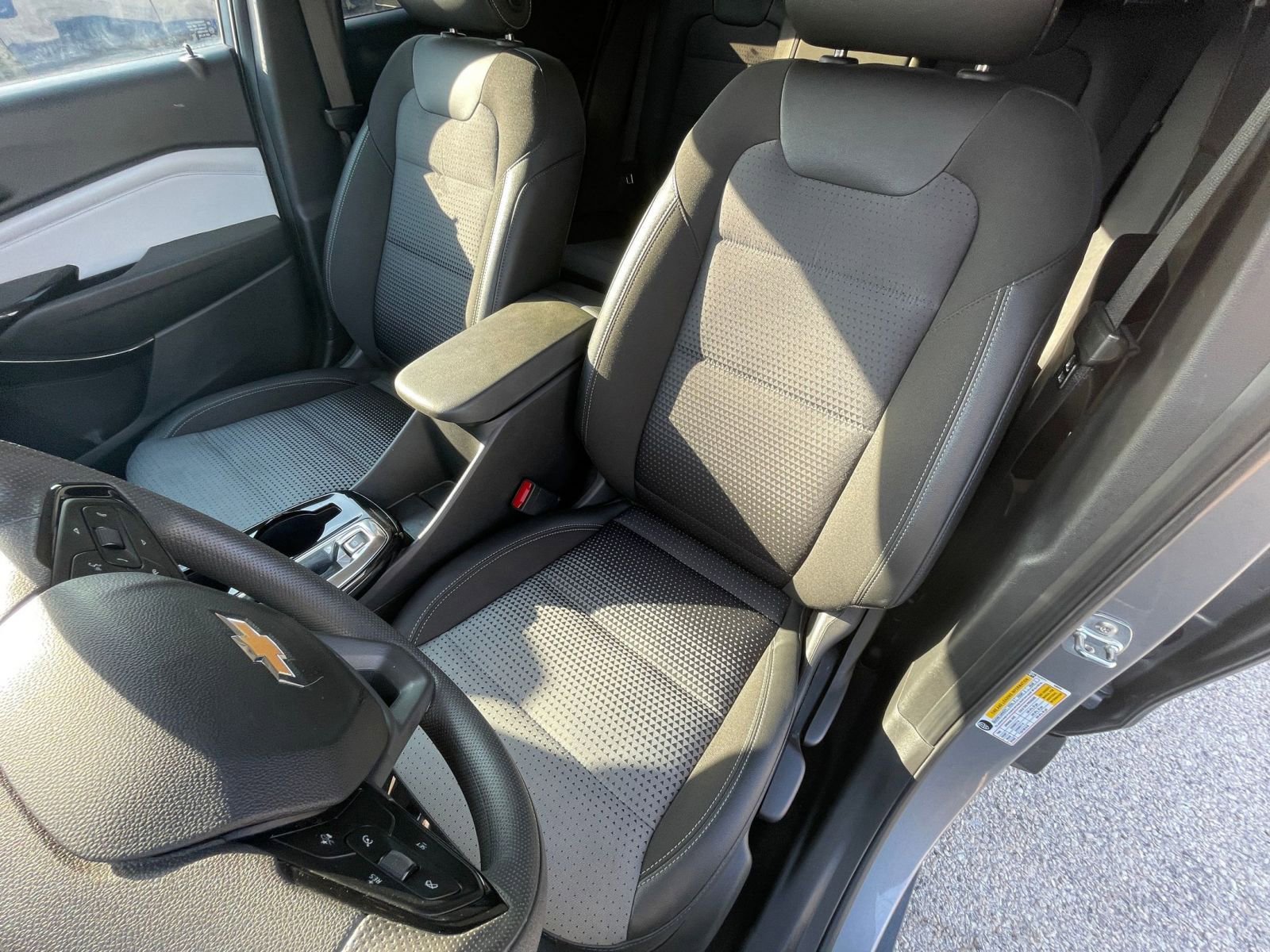 Thumbnail: 2025 Chevrolet Trax - 35