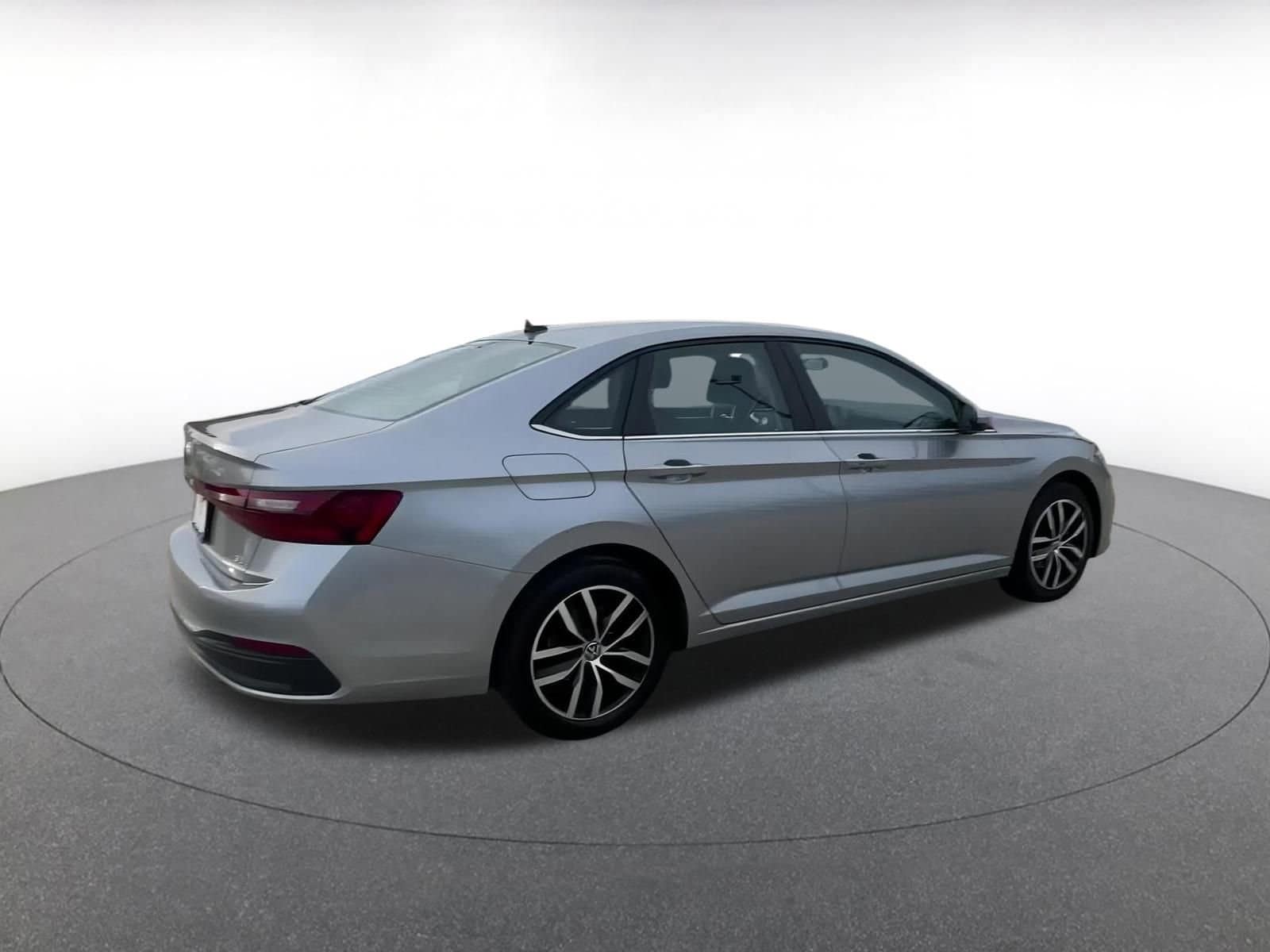 Thumbnail: 2025 Volkswagen Jetta - 15