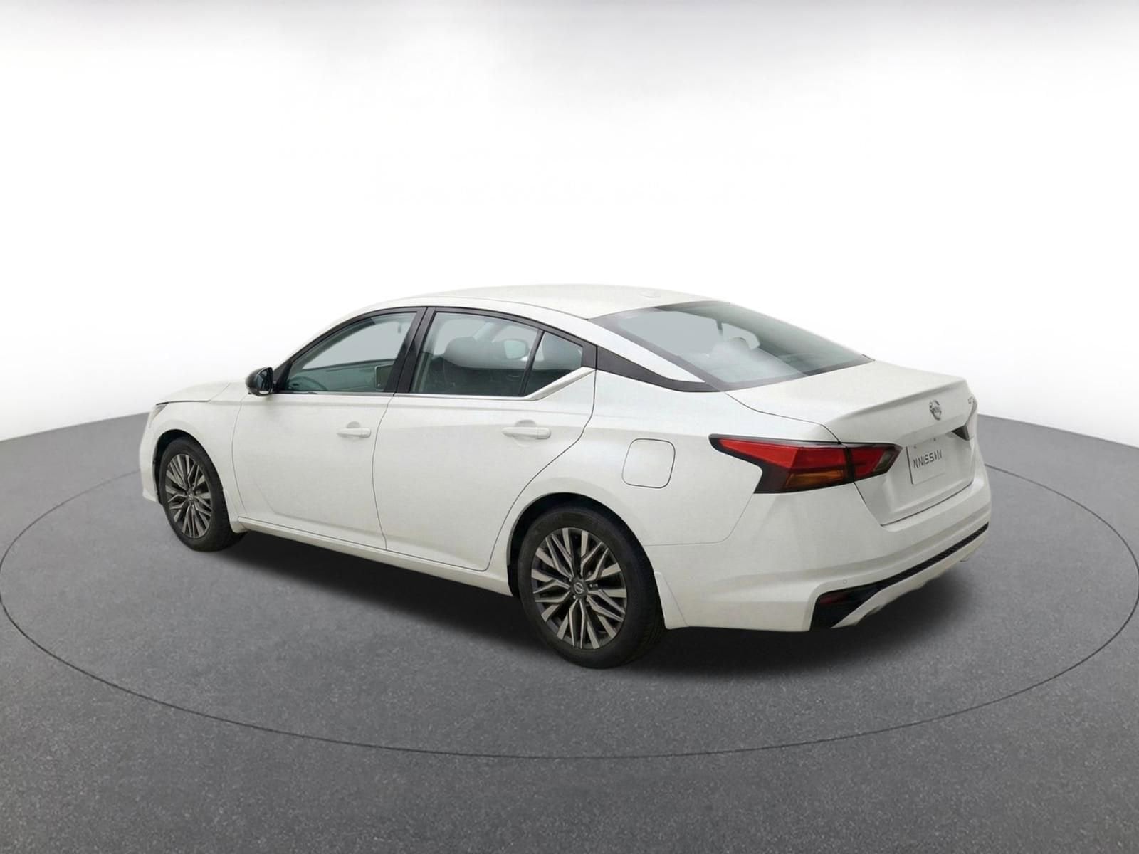 Thumbnail: 2025 Nissan Altima - 7