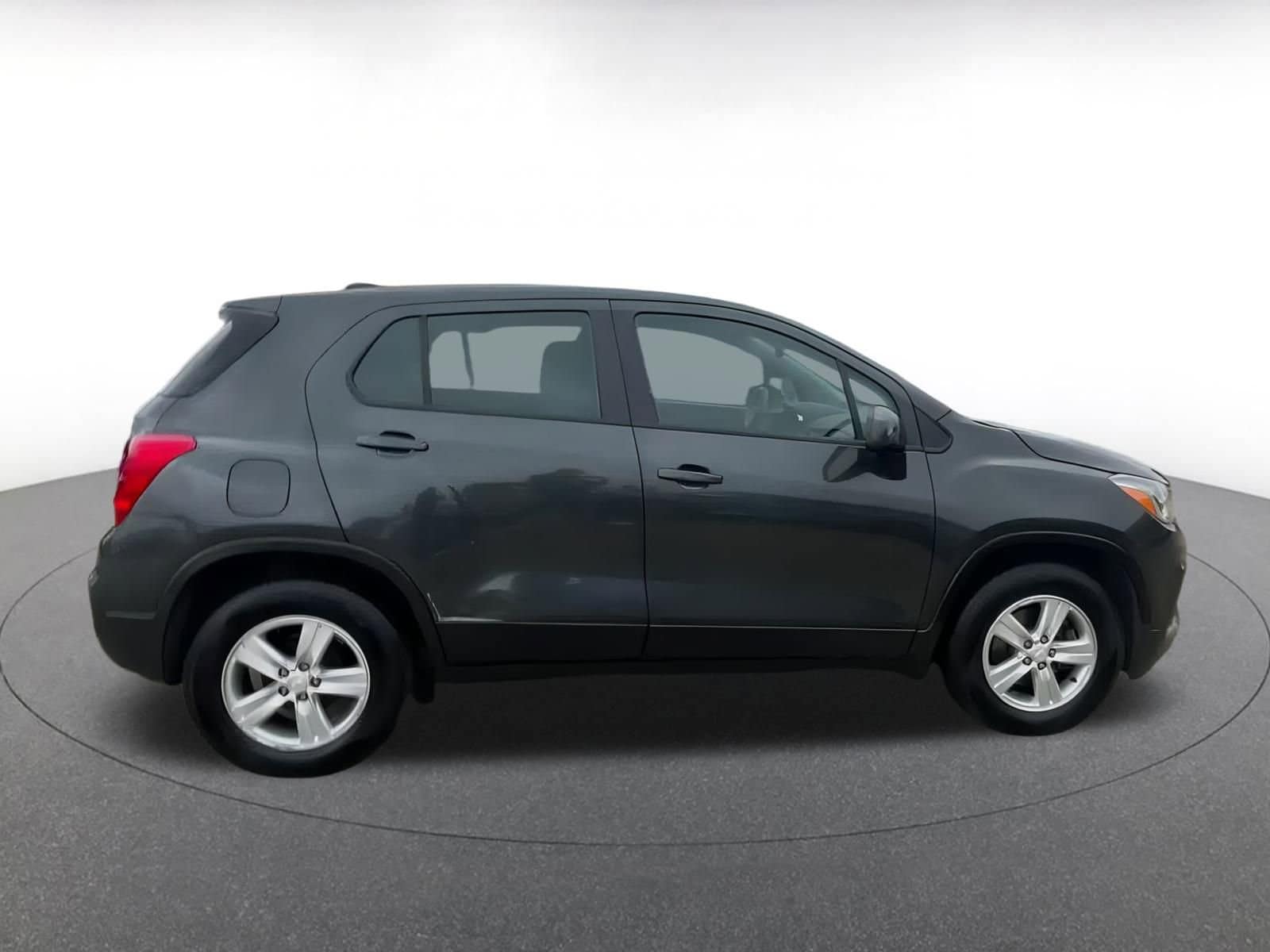 Thumbnail: 2019 Chevrolet Trax - 16