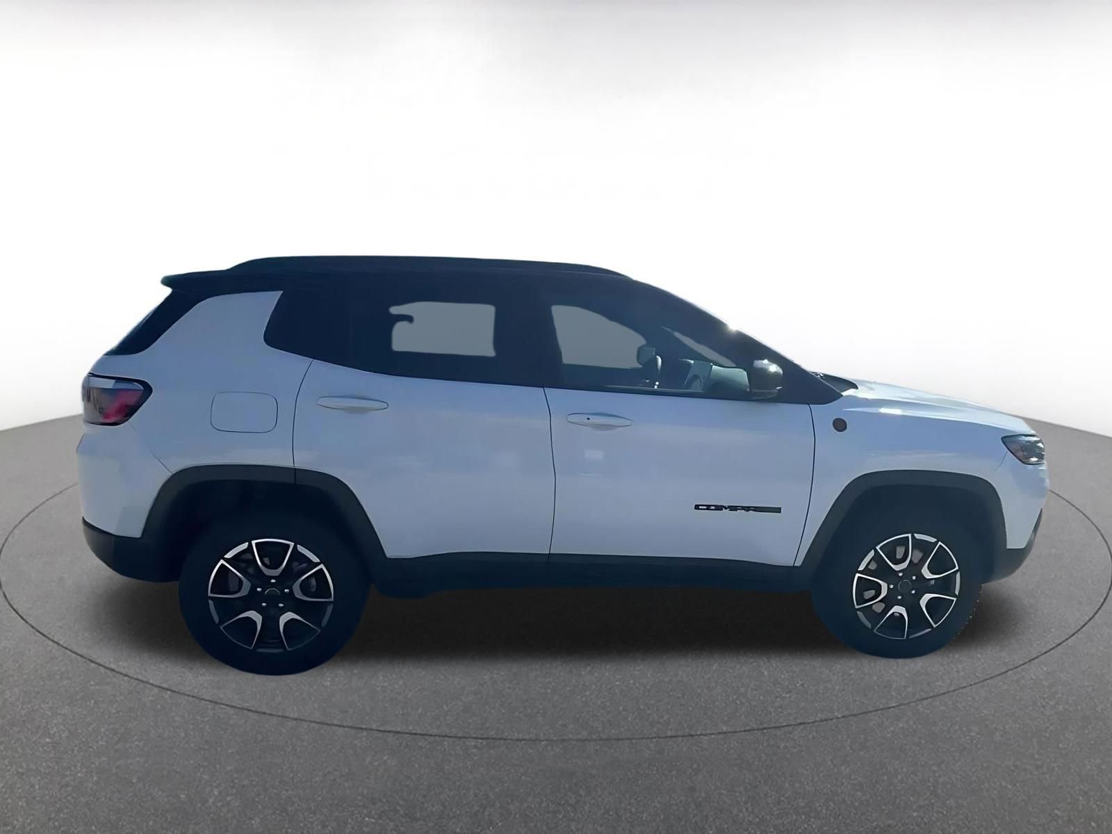Thumbnail: 2025 Jeep Compass - 21