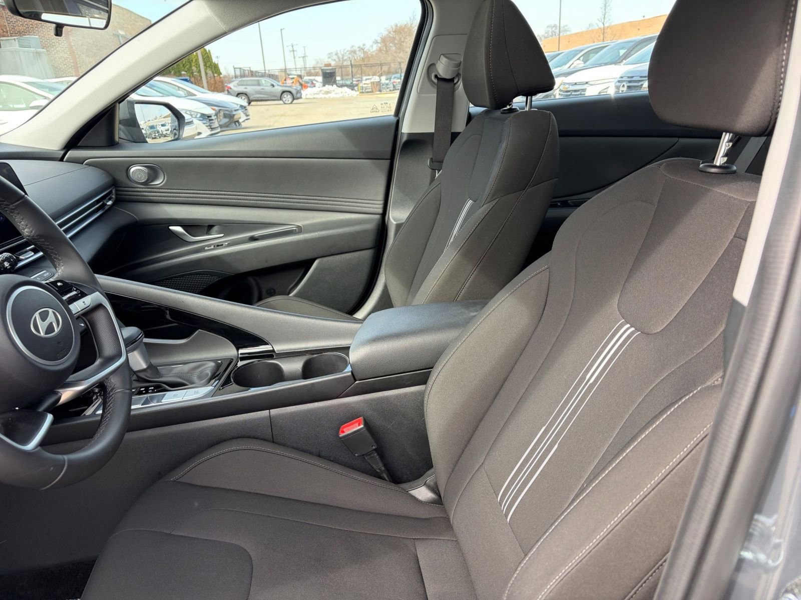 Thumbnail: 2025 Hyundai Elantra - 24