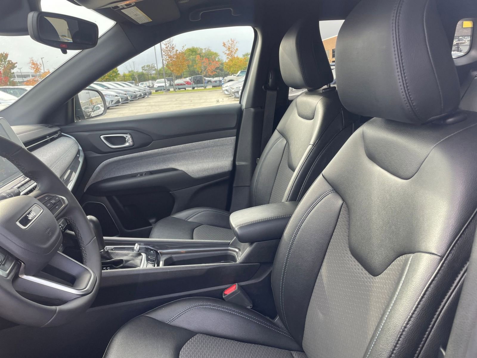 Thumbnail: 2025 Jeep Compass - 27