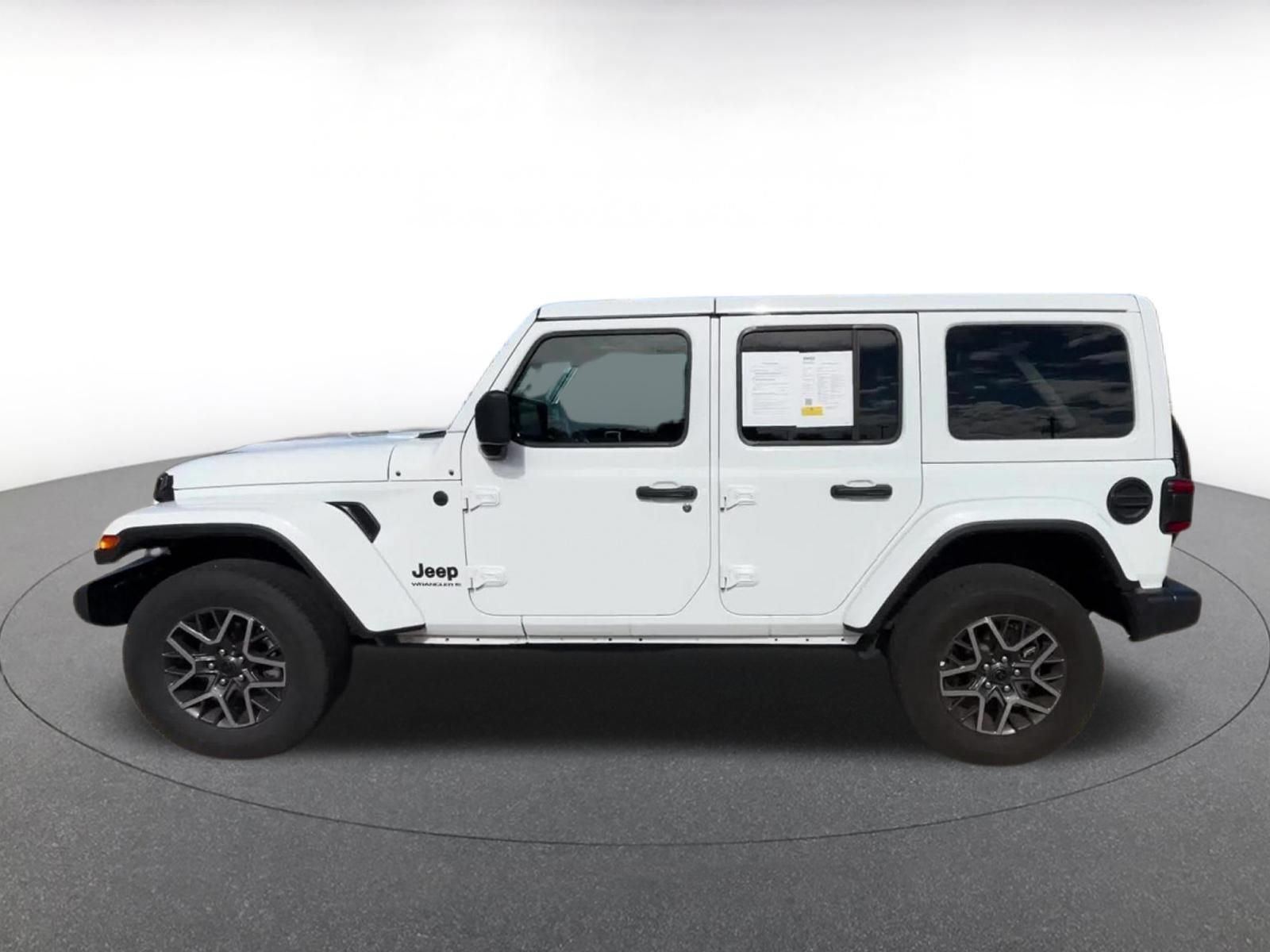 Thumbnail: 2025 Jeep Wrangler - 9