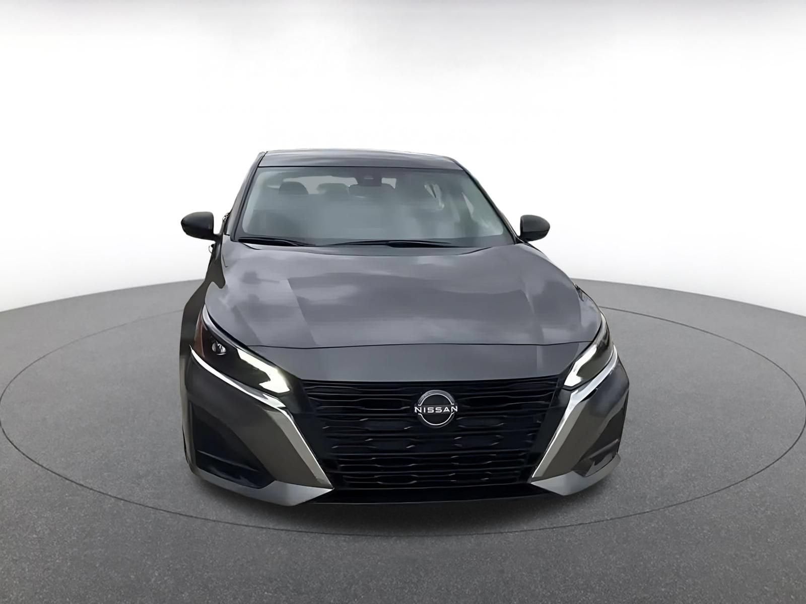 Thumbnail: 2025 Nissan Altima - 4