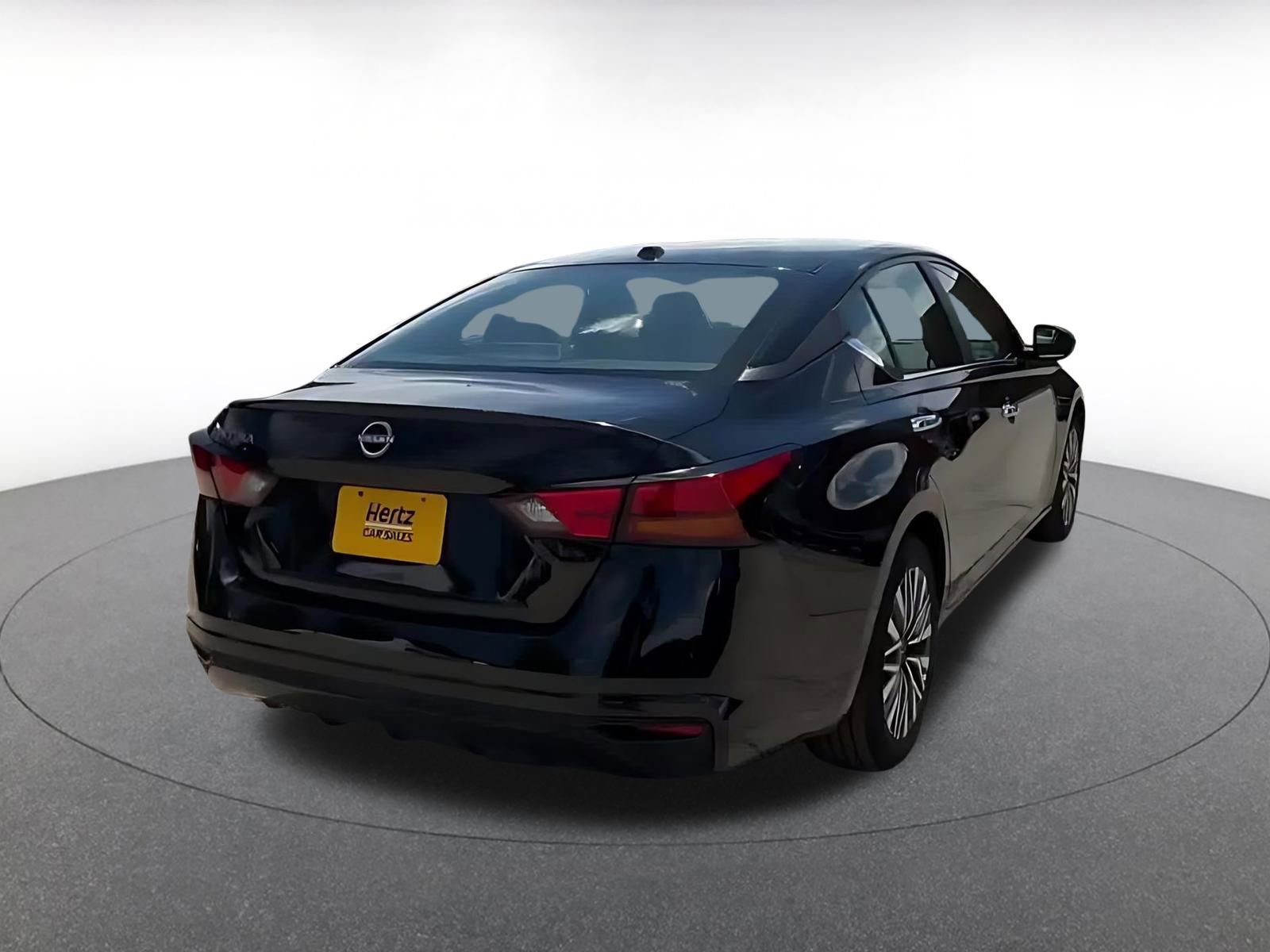 Thumbnail: 2025 Nissan Altima - 14