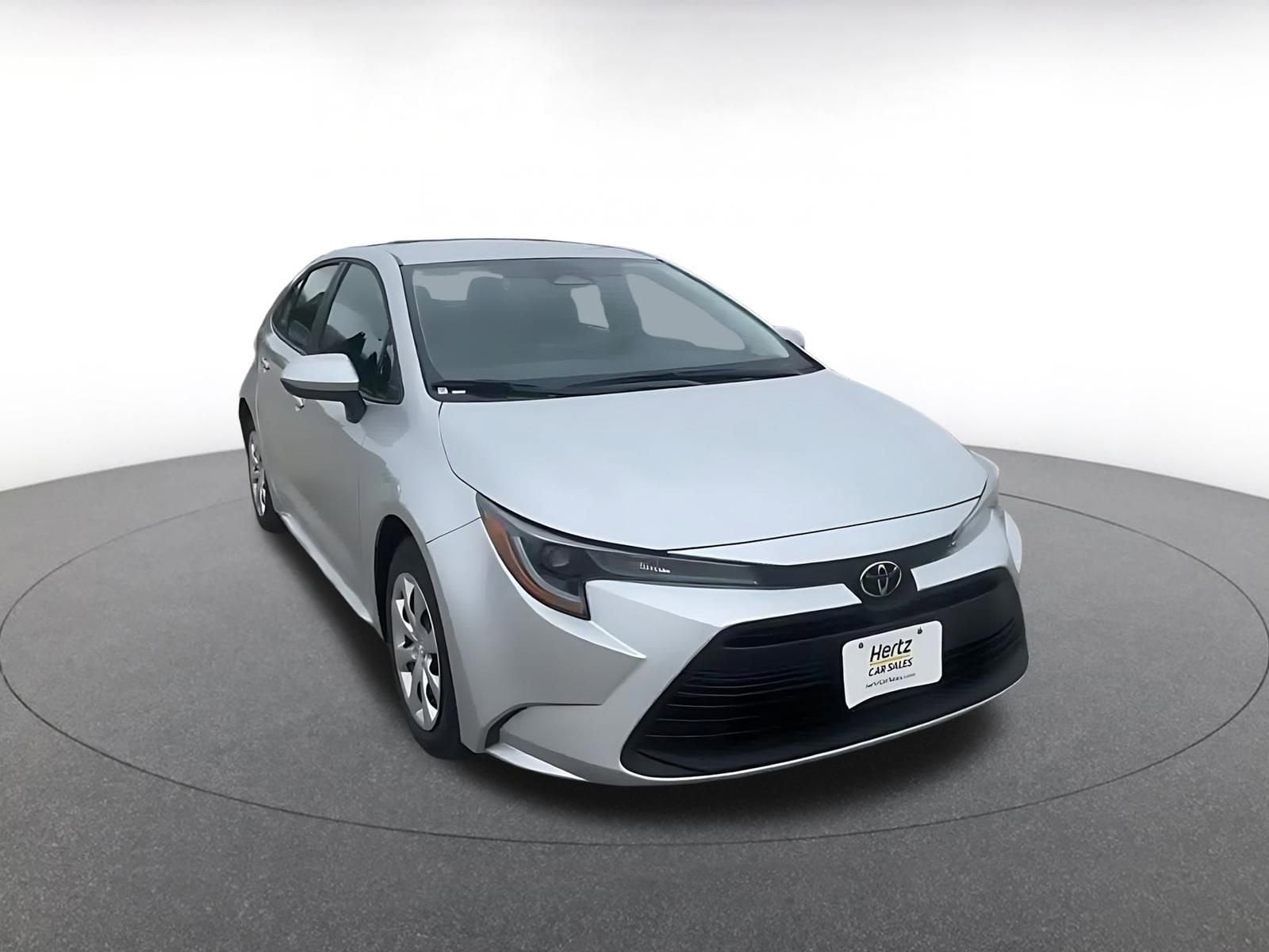 Thumbnail: 2025 Toyota Corolla - 3