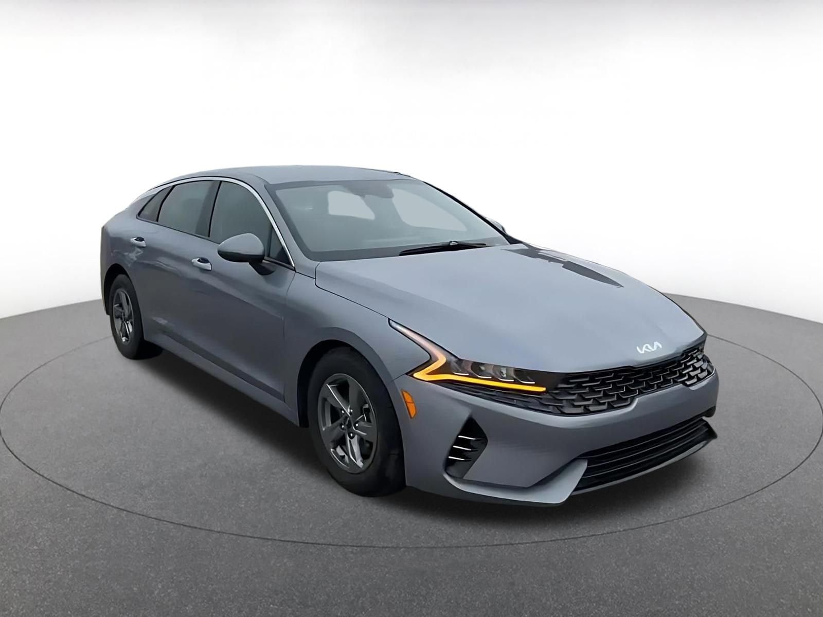 Thumbnail: 2023 Kia K5 - 3