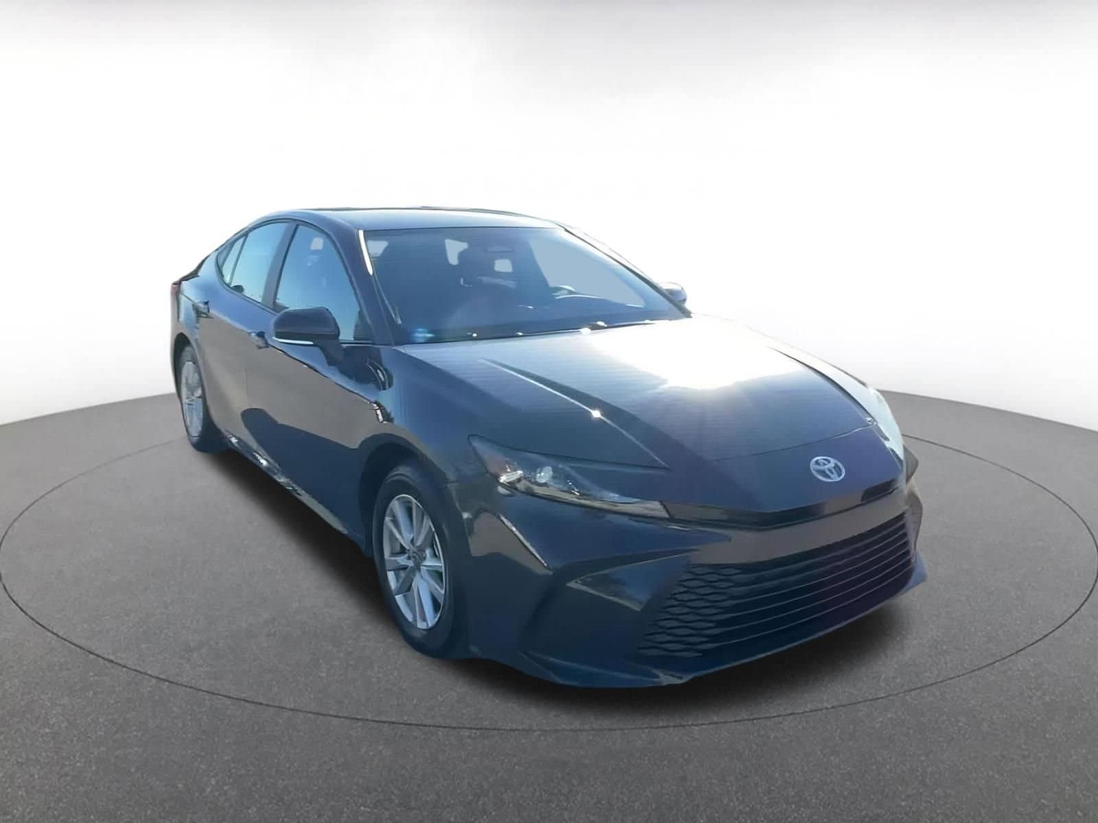 Thumbnail: 2025 Toyota Camry - 3
