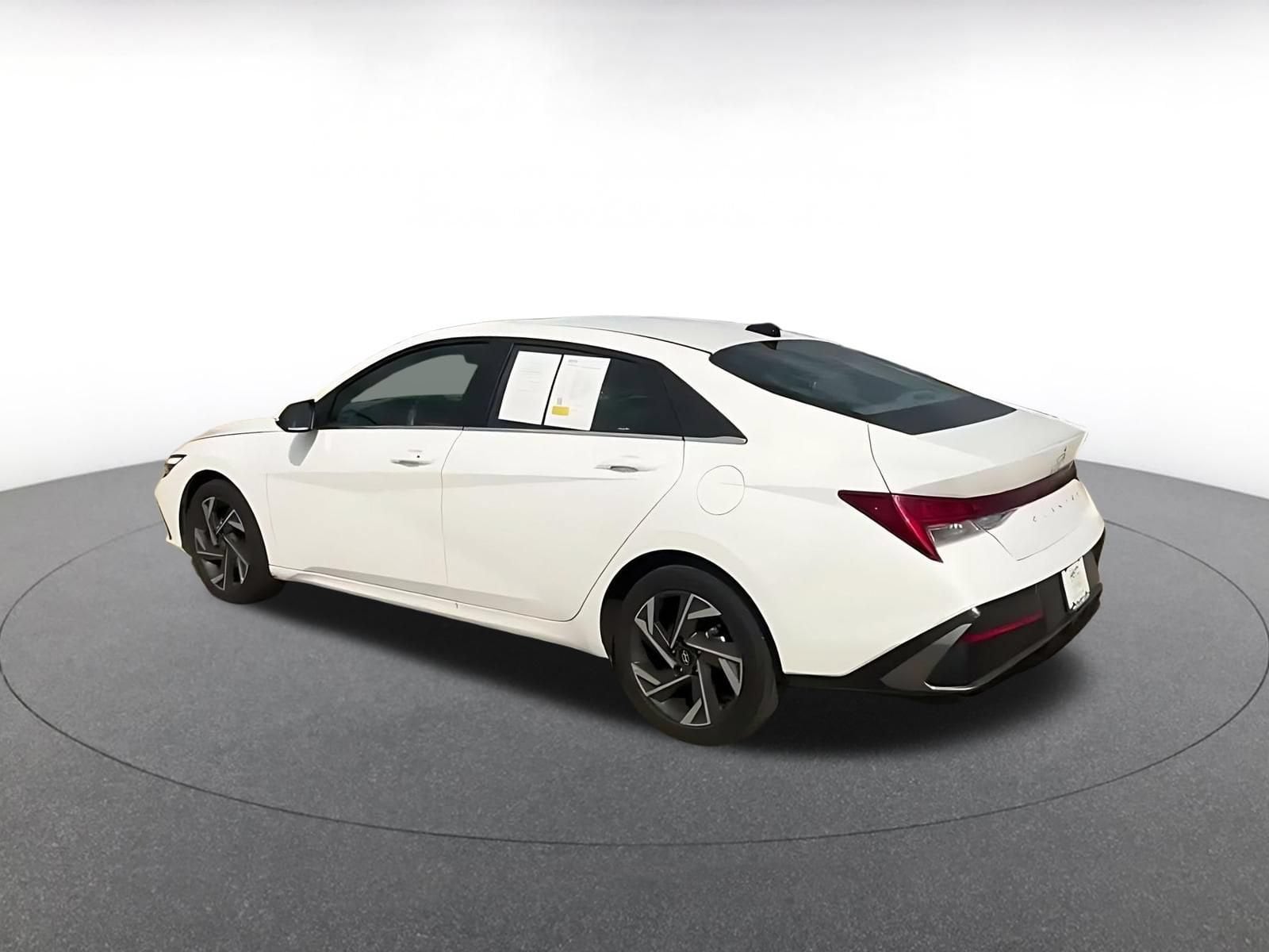 Thumbnail: 2025 Hyundai Elantra - 9