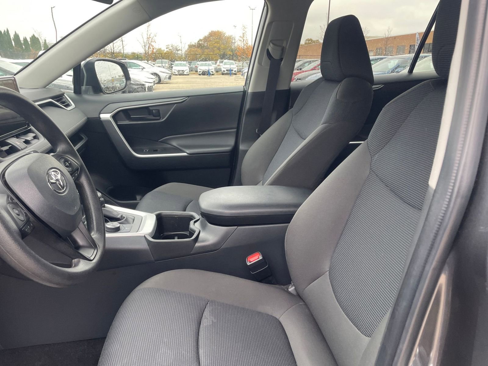 Thumbnail: 2025 Toyota RAV4 - 27