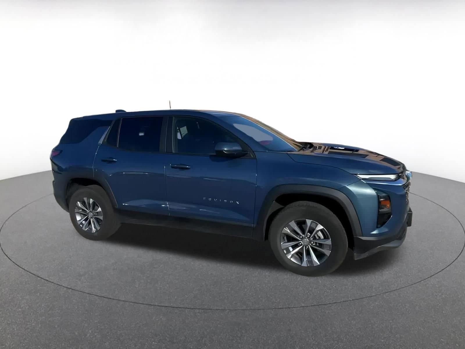 Thumbnail: 2025 Chevrolet Equinox - 2