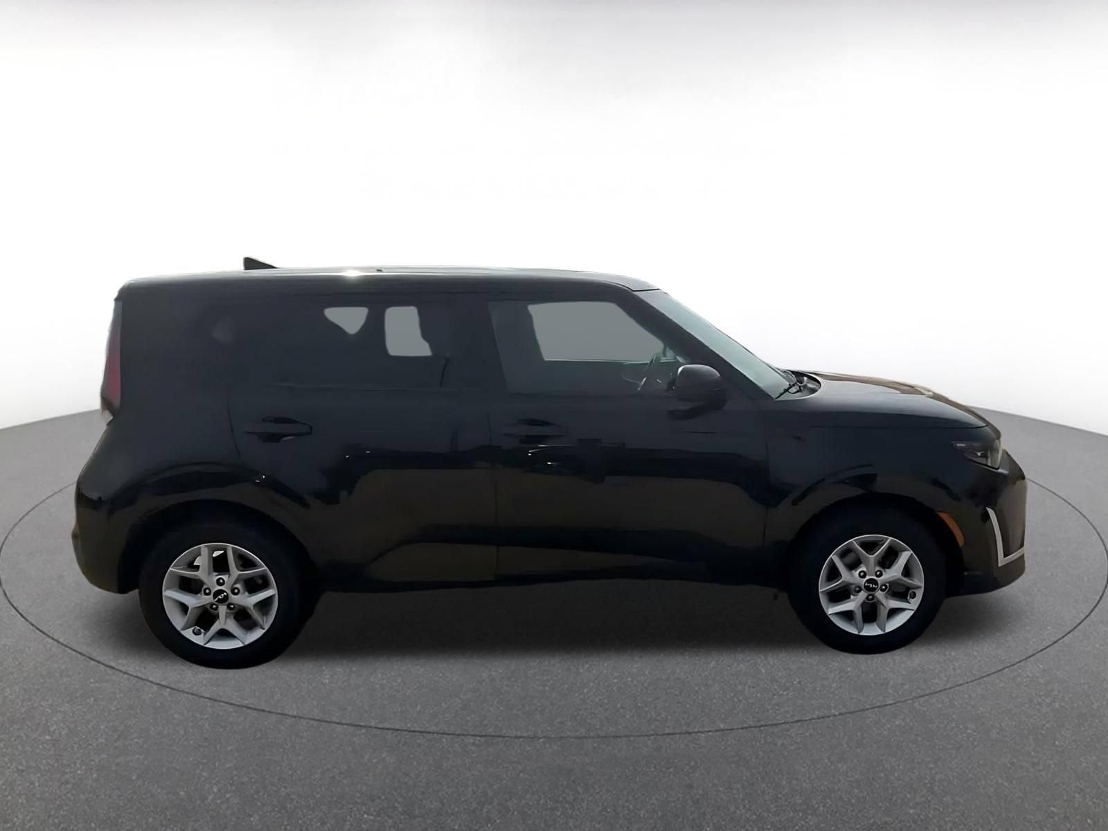 Thumbnail: 2025 Kia Soul - 13