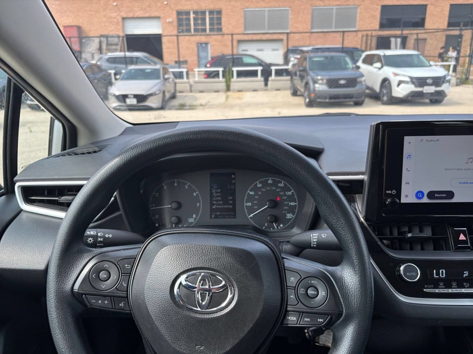 Thumbnail: 2025 Toyota Corolla - 32