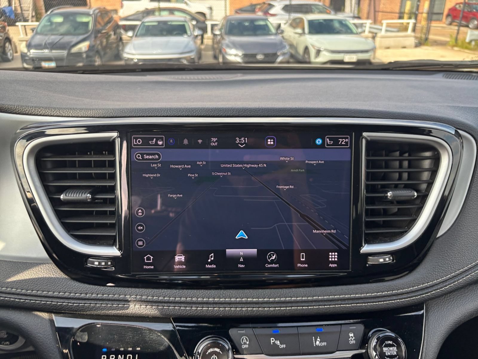 Thumbnail: 2025 Chrysler Pacifica - 19