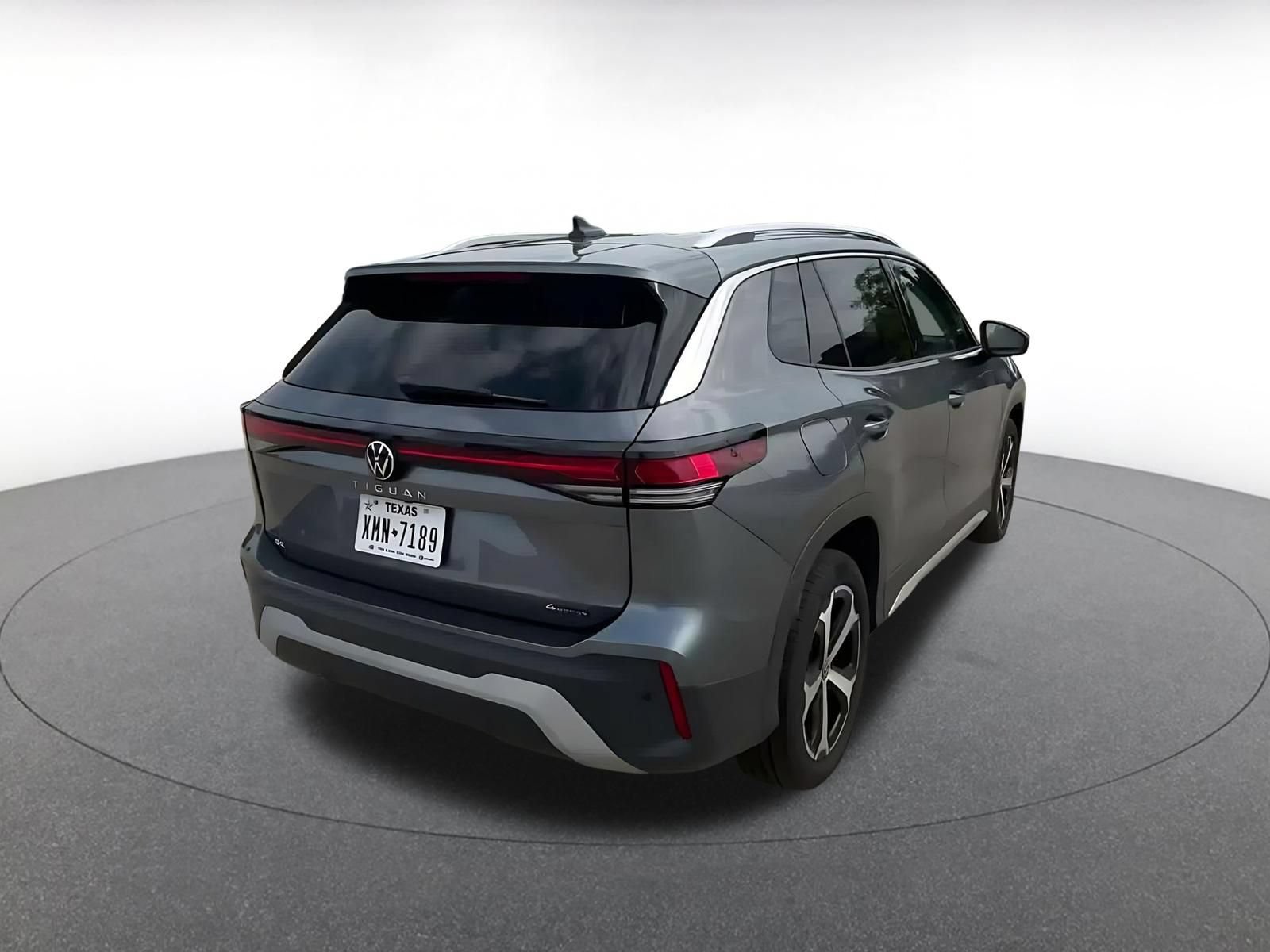 Thumbnail: 2026 Volkswagen Tiguan - 13