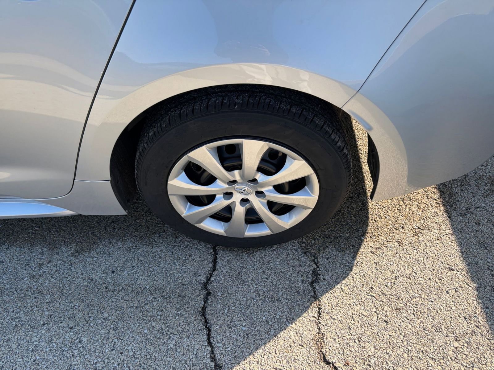 Thumbnail: 2025 Toyota Corolla - 28