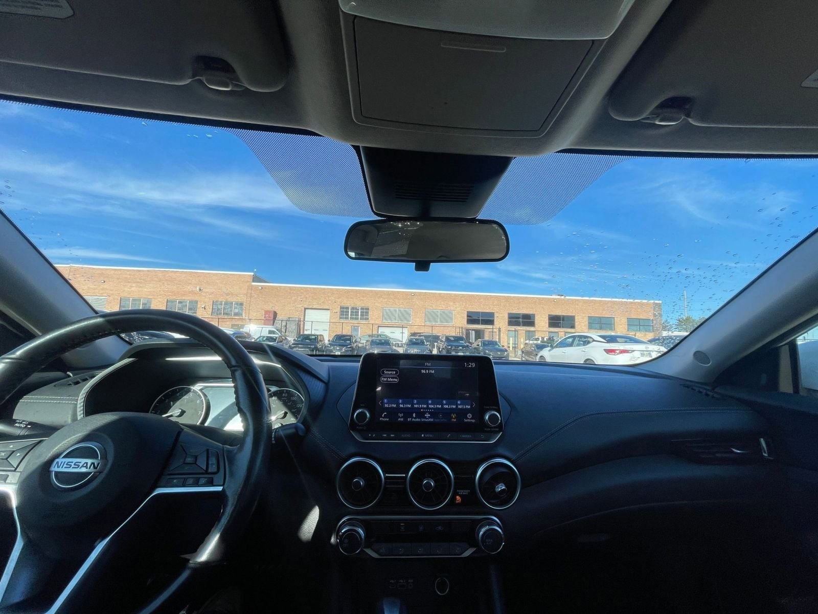 Thumbnail: 2023 Nissan Sentra - 33