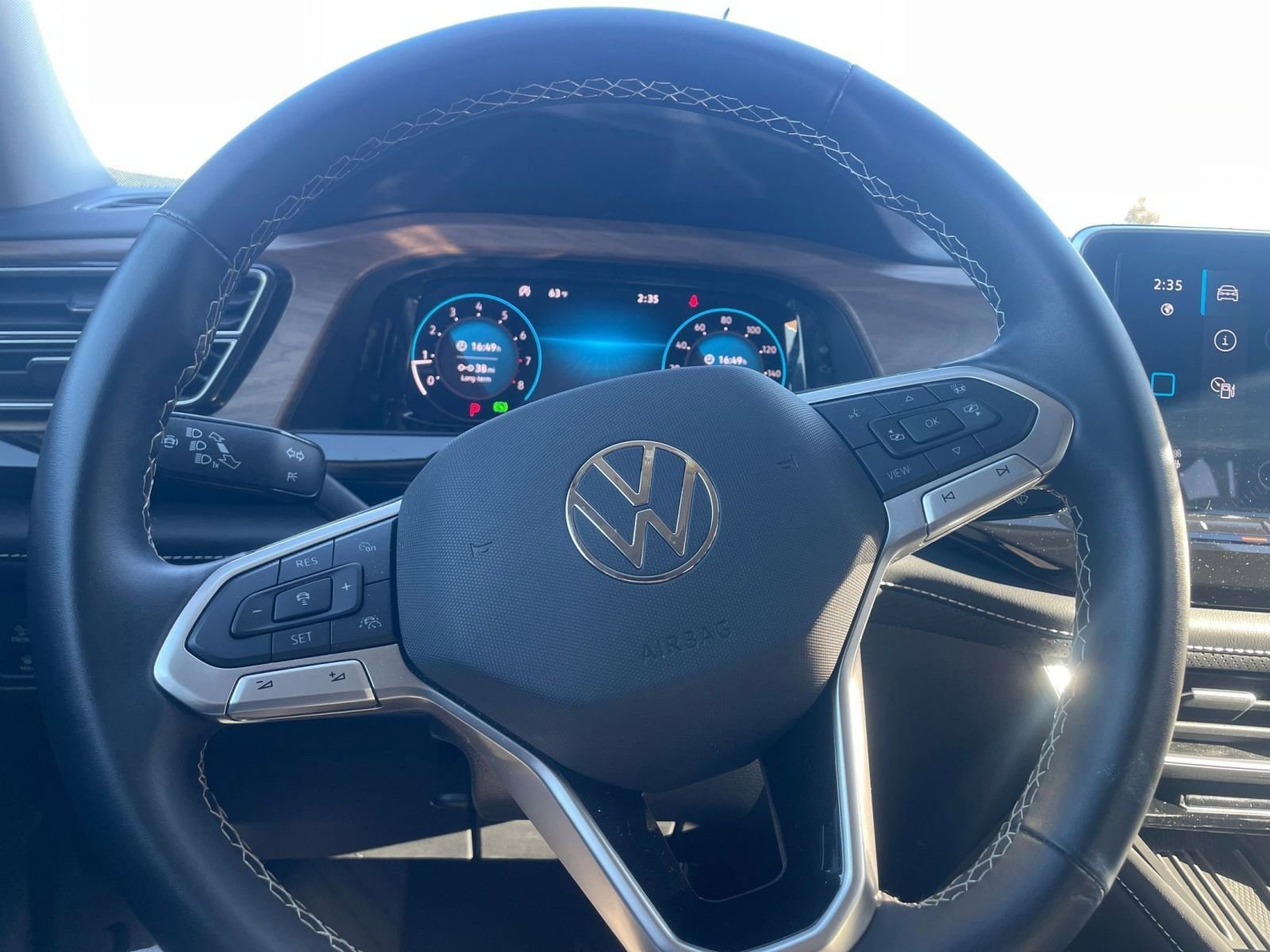 Thumbnail: 2025 Volkswagen Atlas - 28