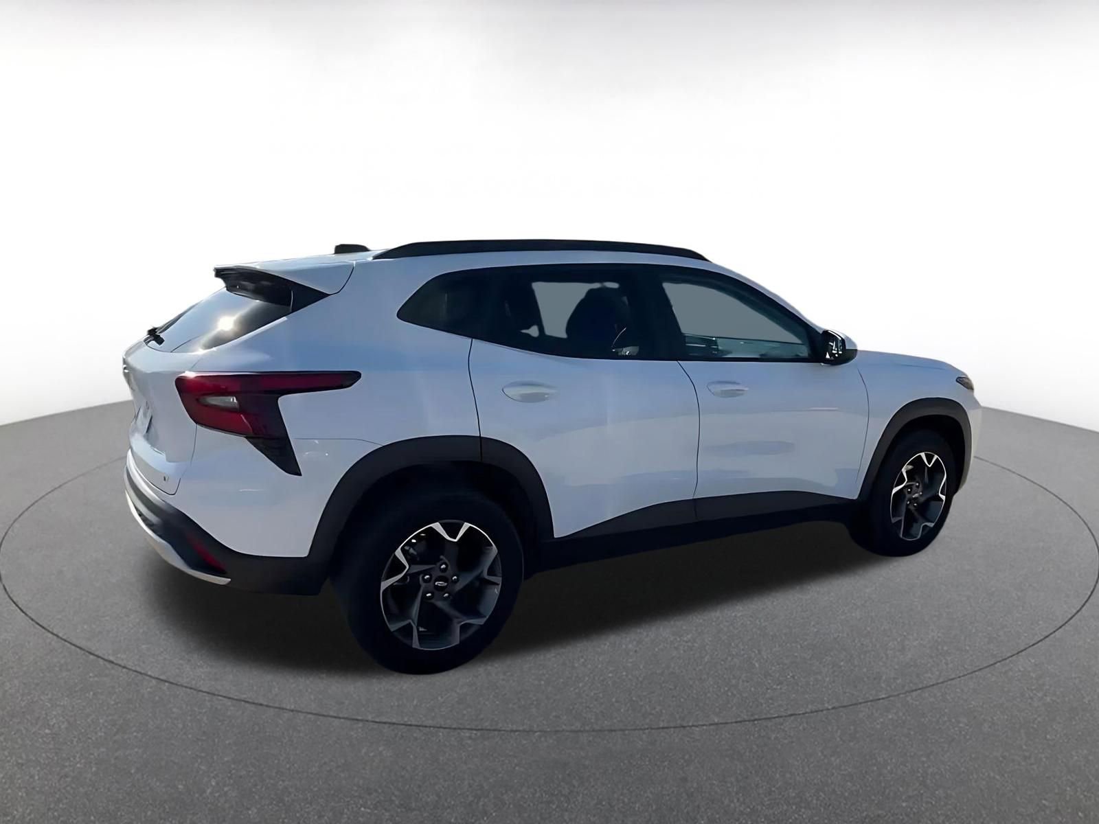 Thumbnail: 2025 Chevrolet Trax - 14