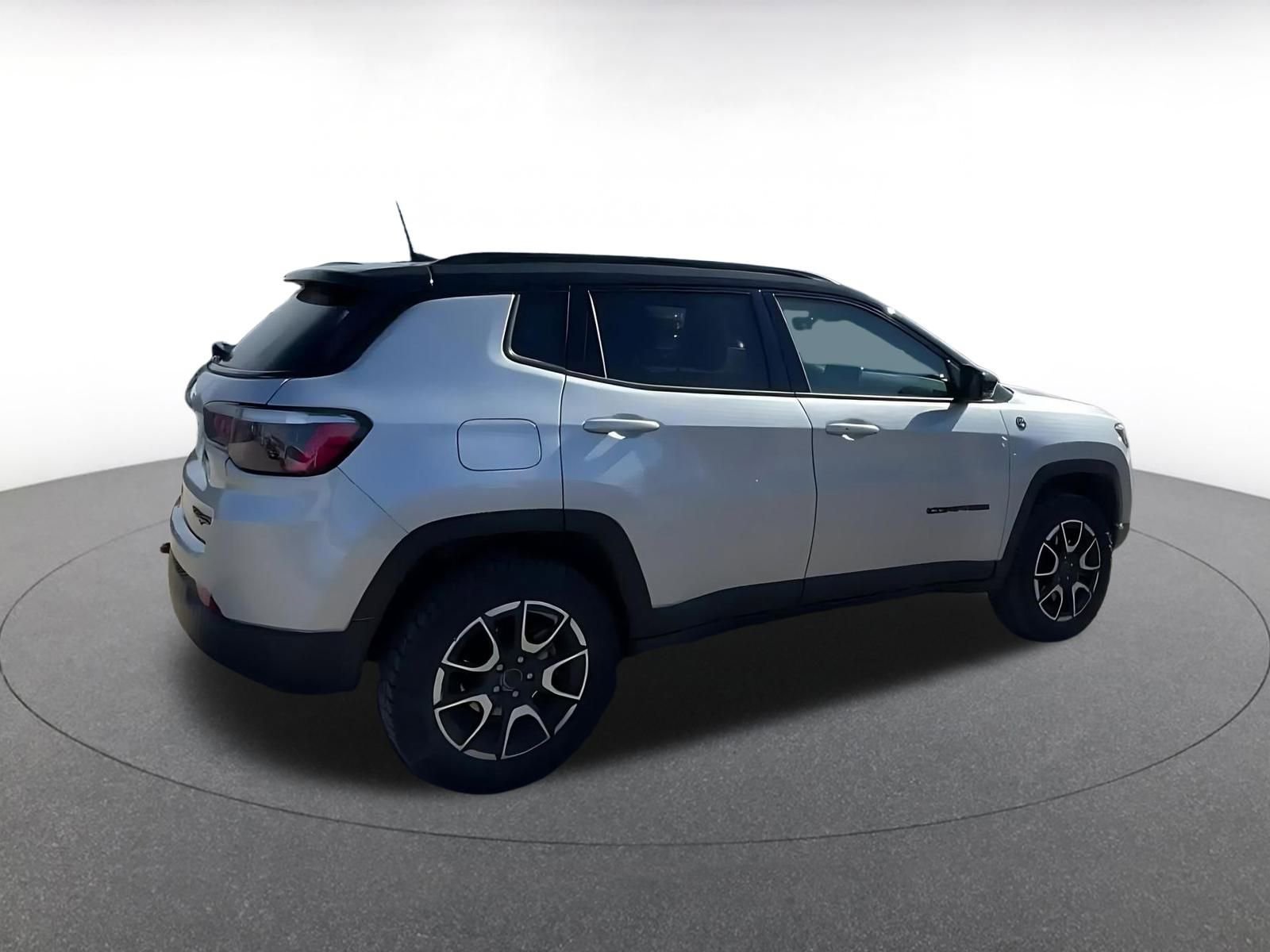 Thumbnail: 2025 Jeep Compass - 14