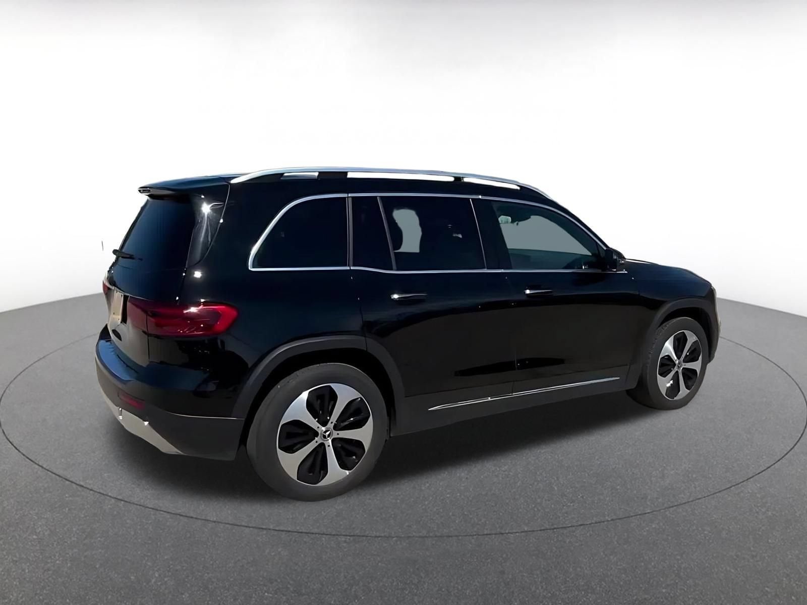Thumbnail: 2025 Mercedes-Benz GLB - 15