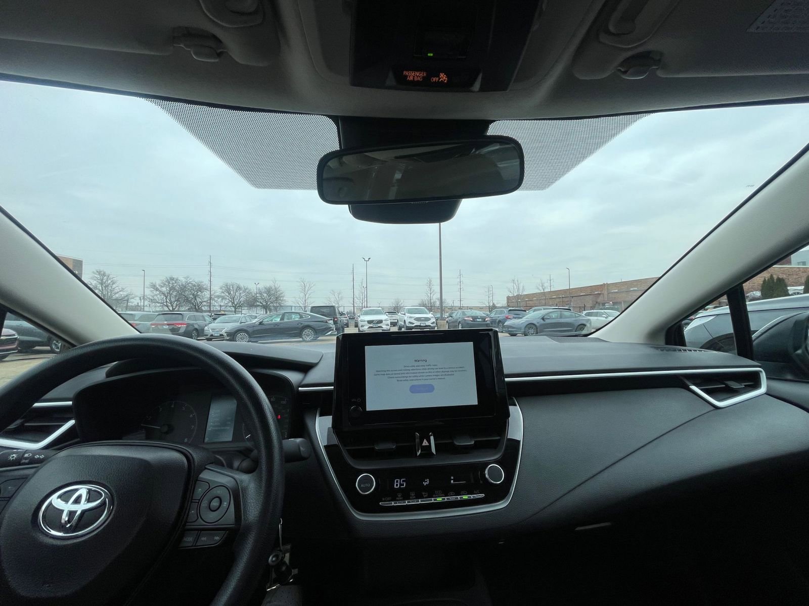 Thumbnail: 2025 Toyota Corolla - 32