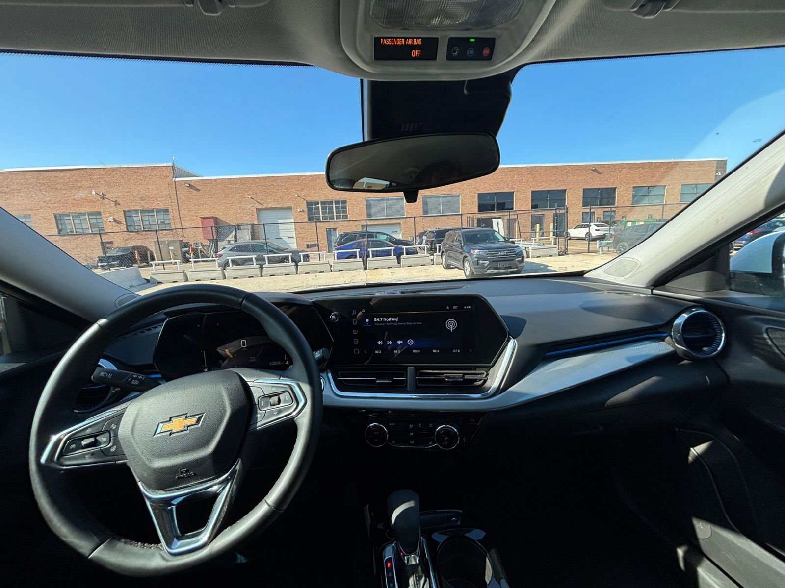 Thumbnail: 2025 Chevrolet Trax - 32