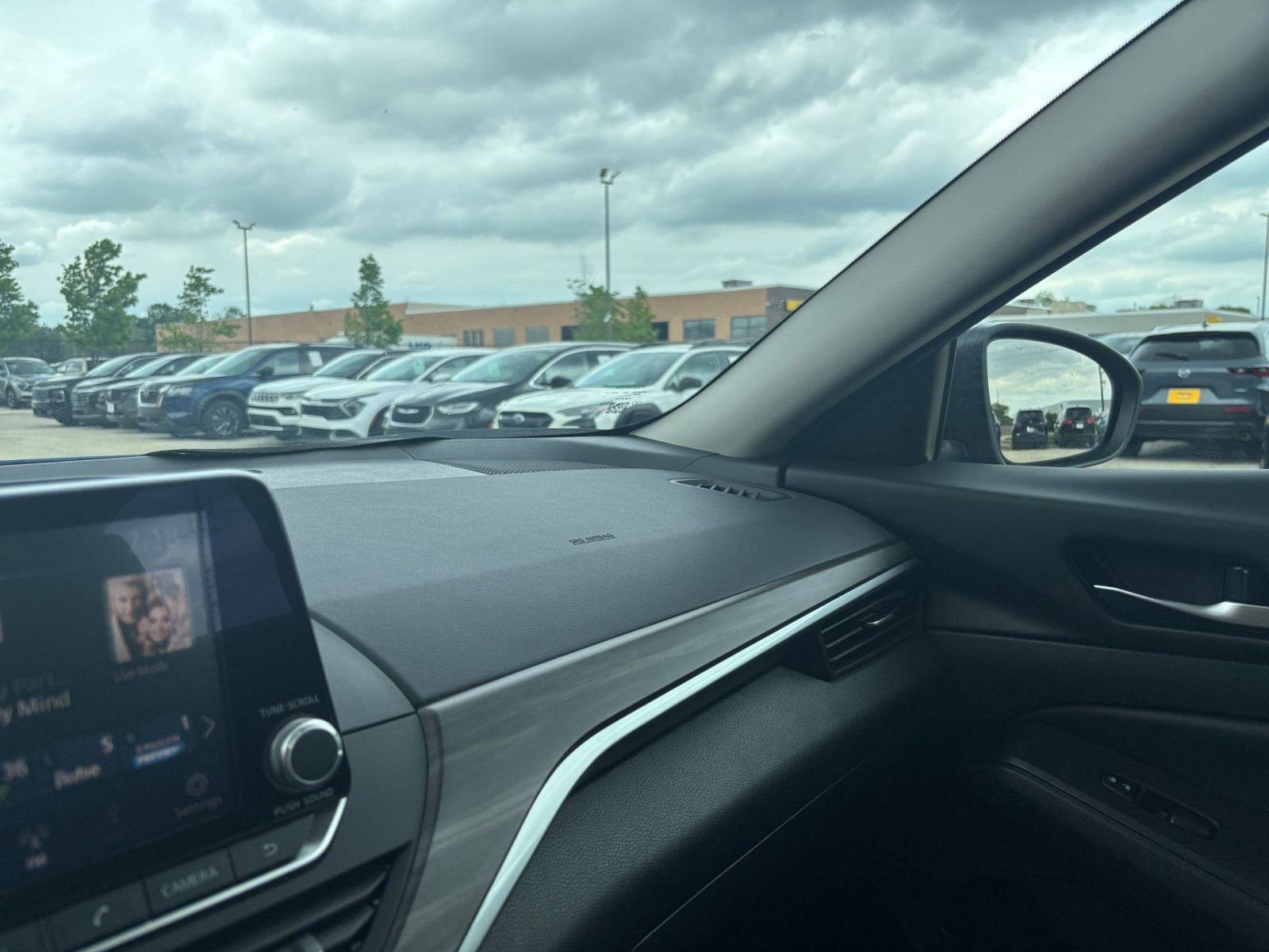 Thumbnail: 2025 Nissan Altima - 32