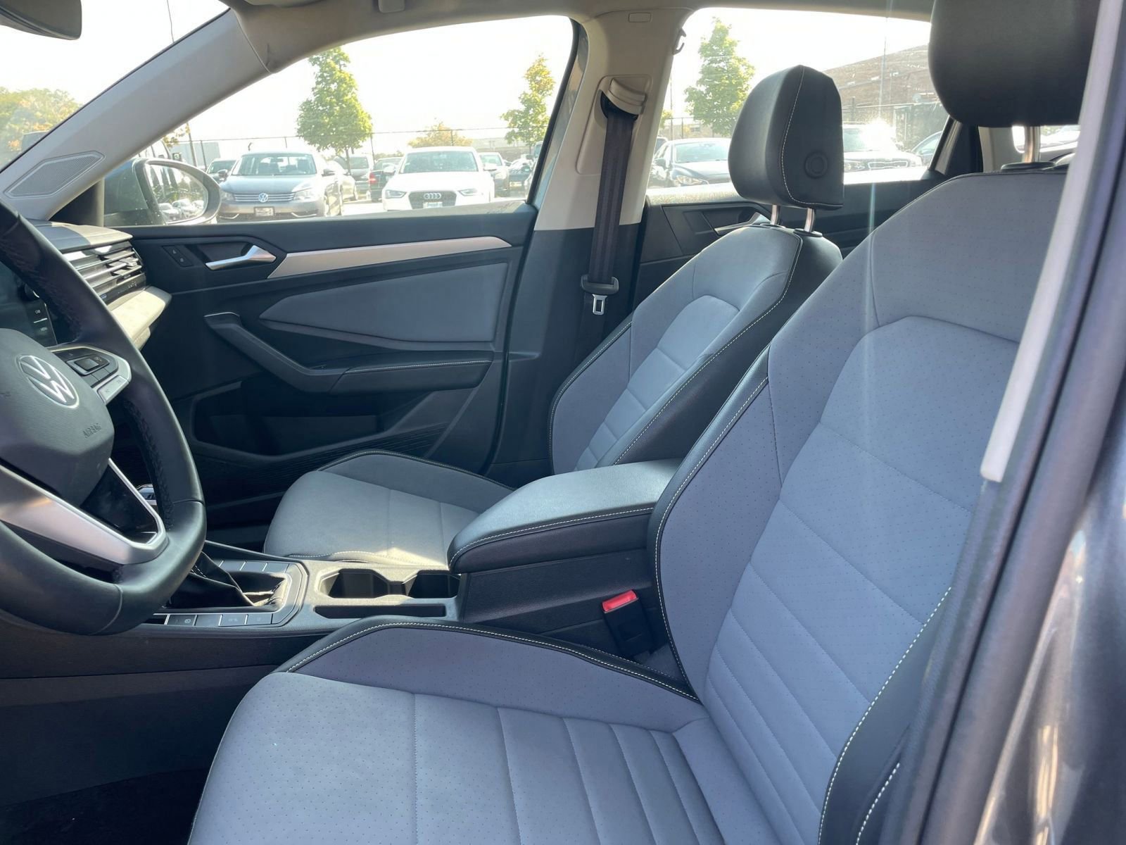 Thumbnail: 2025 Volkswagen Jetta - 27