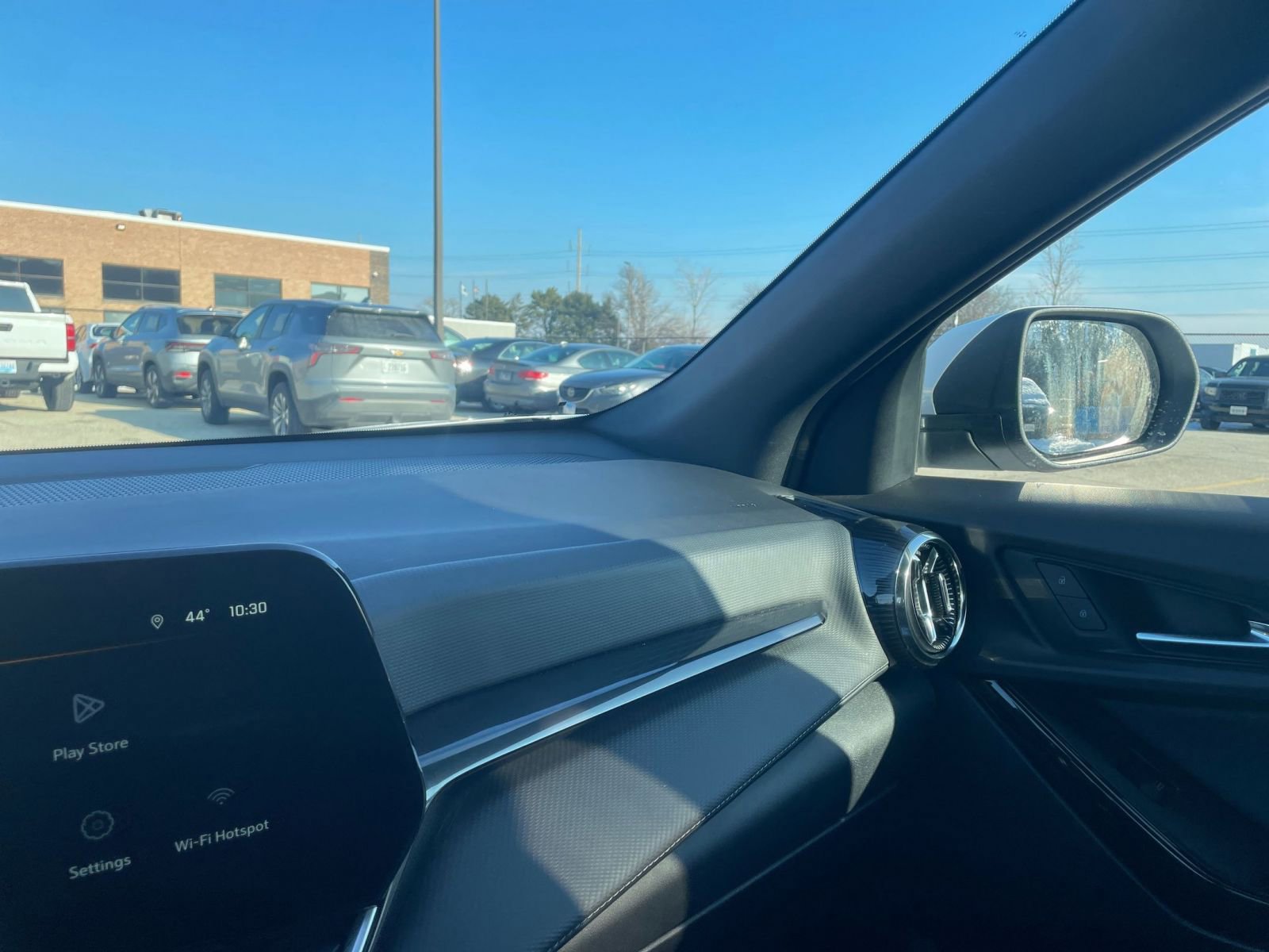 Thumbnail: 2025 Chevrolet Equinox - 35