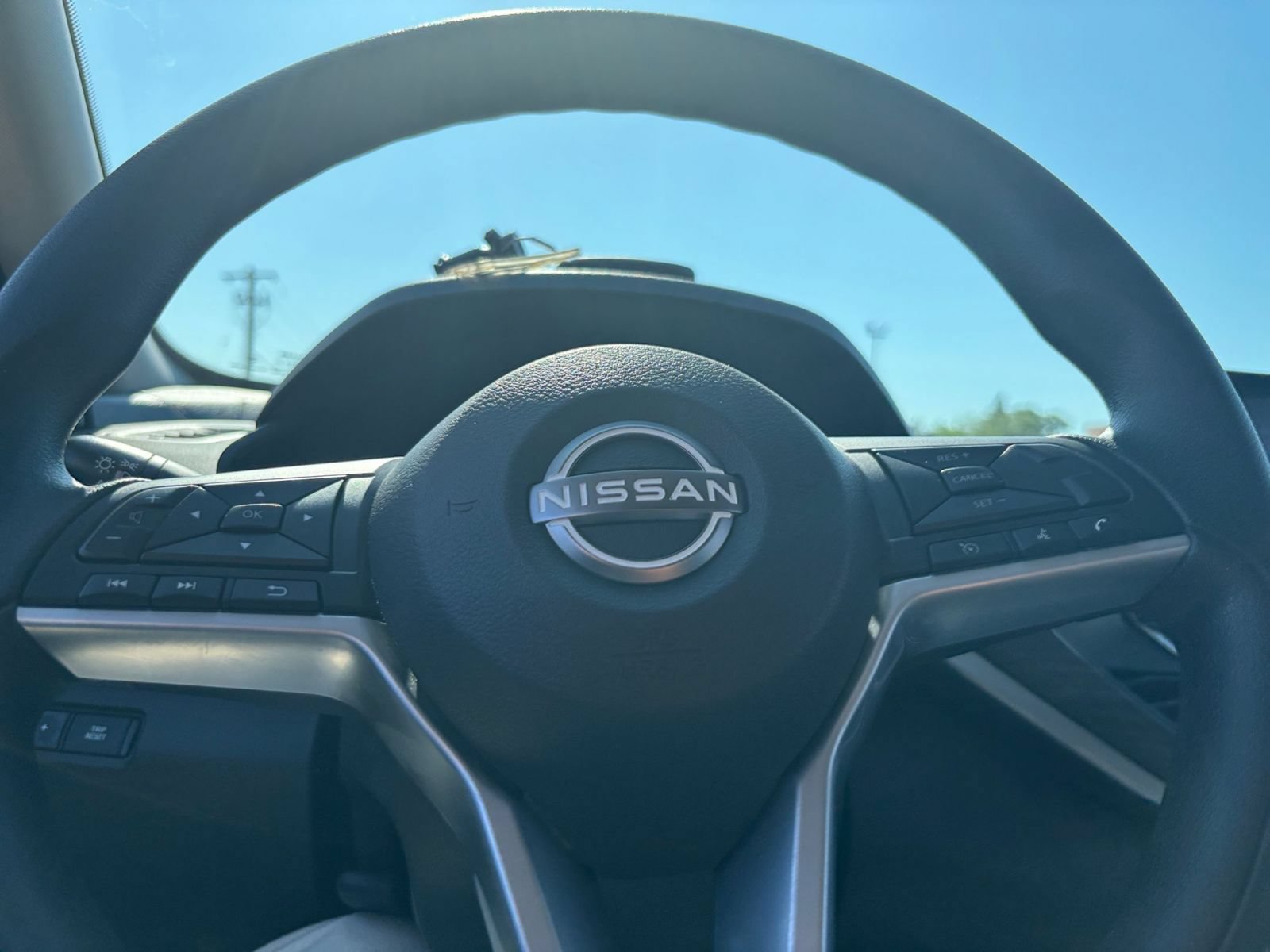 Thumbnail: 2025 Nissan Altima - 21