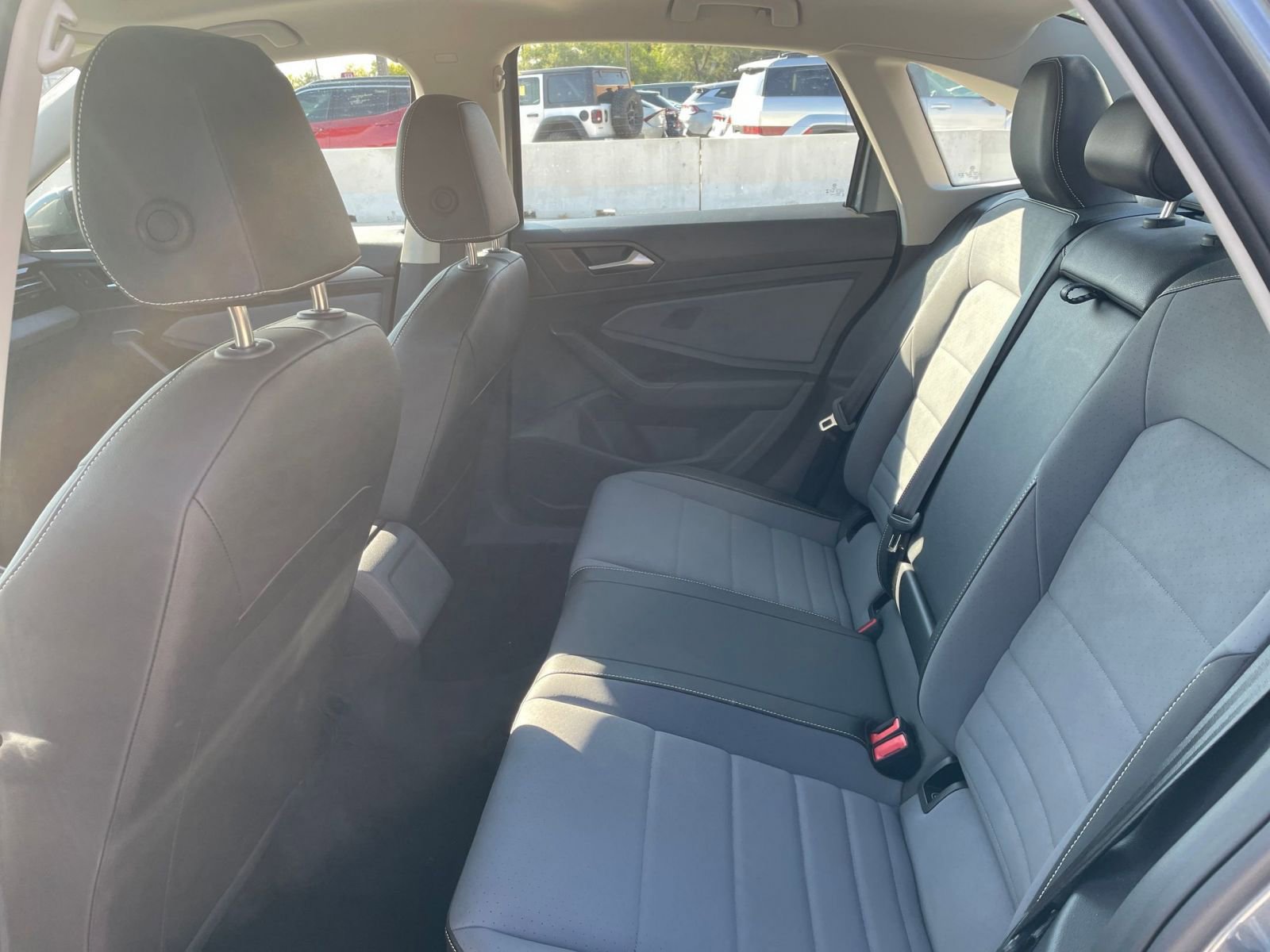 Thumbnail: 2025 Volkswagen Jetta - 23