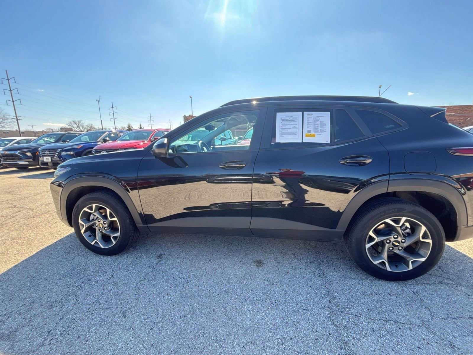 Thumbnail: 2025 Chevrolet Trax - 4