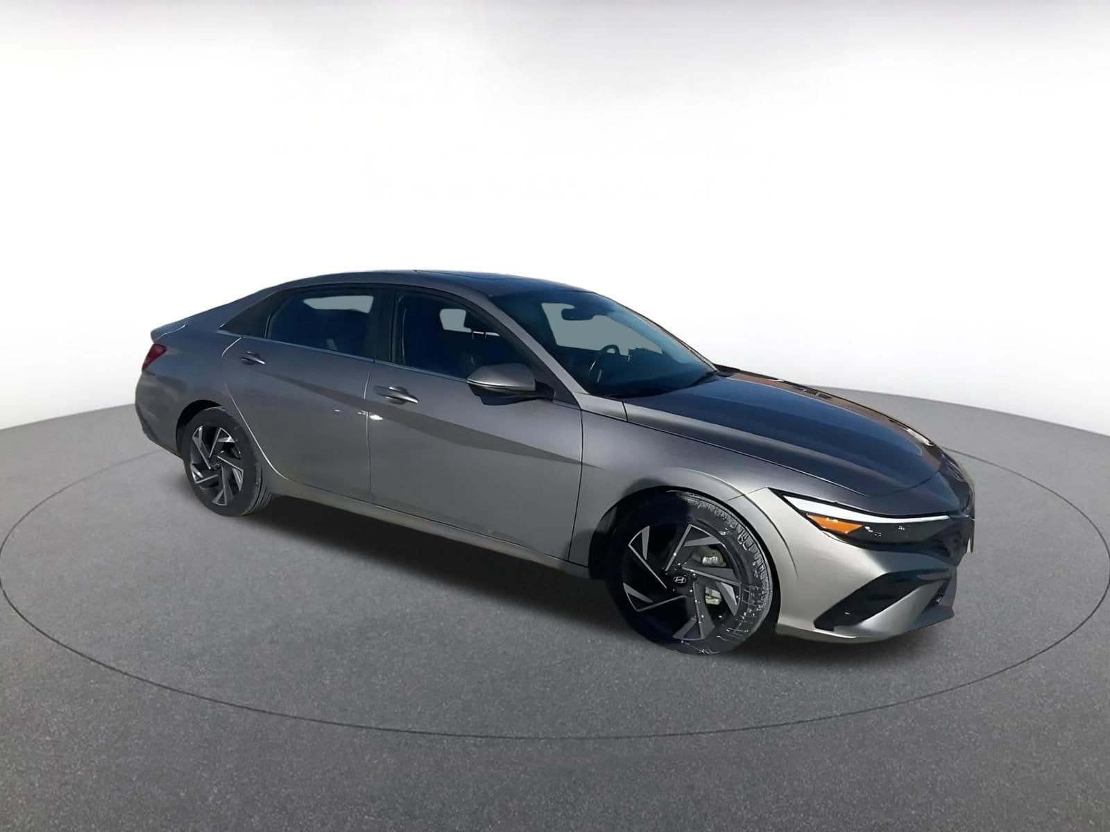 Thumbnail: 2025 Hyundai Elantra - 2