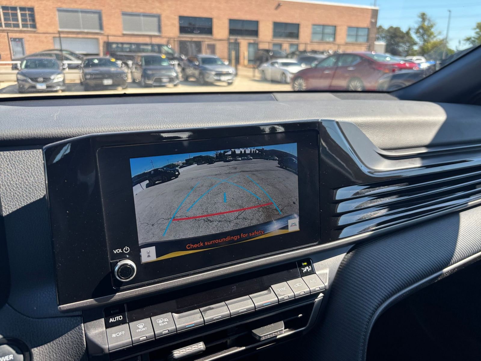Thumbnail: 2025 Toyota Camry - 23