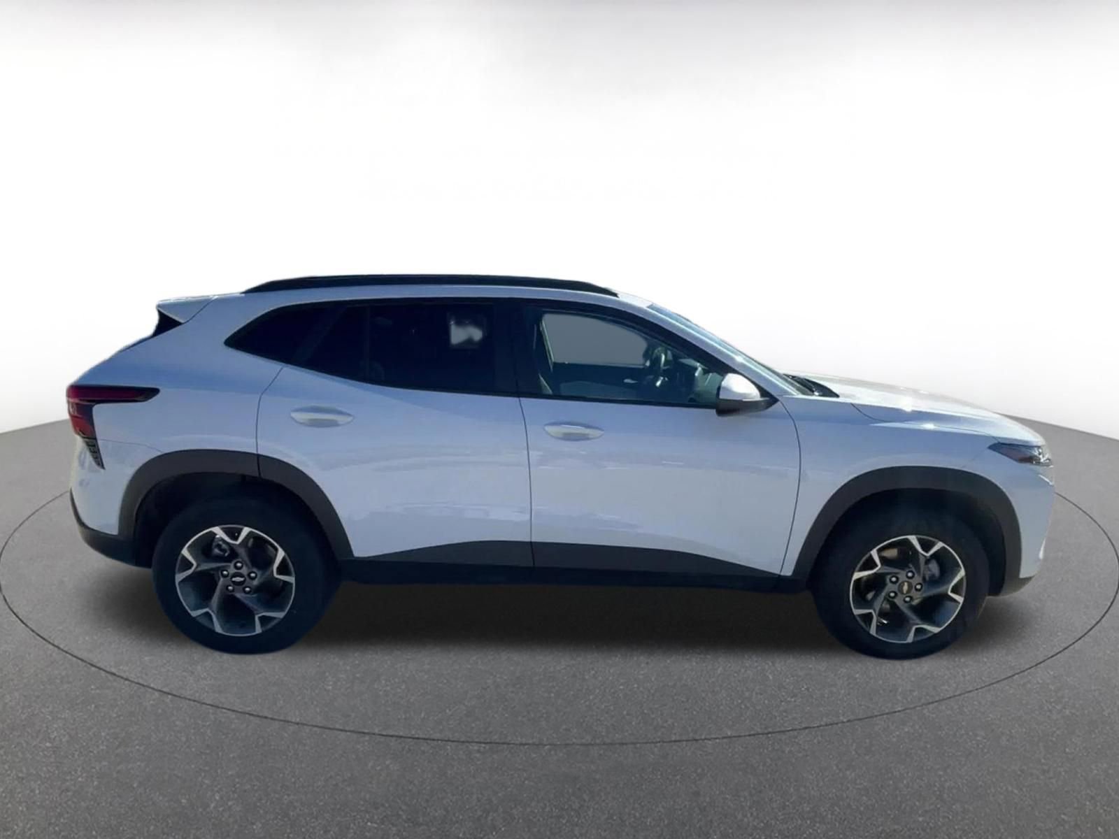 Thumbnail: 2025 Chevrolet Trax - 16
